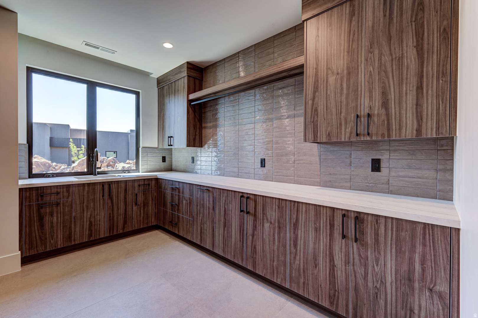 main property photo 134