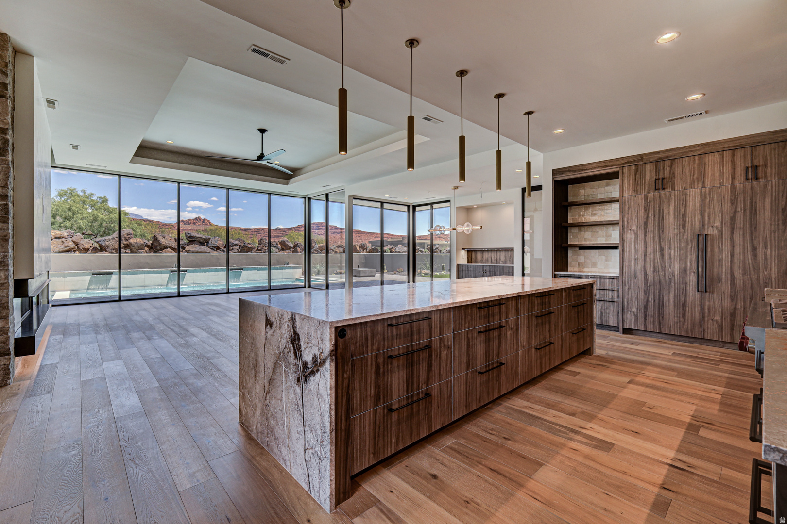 main property photo 80