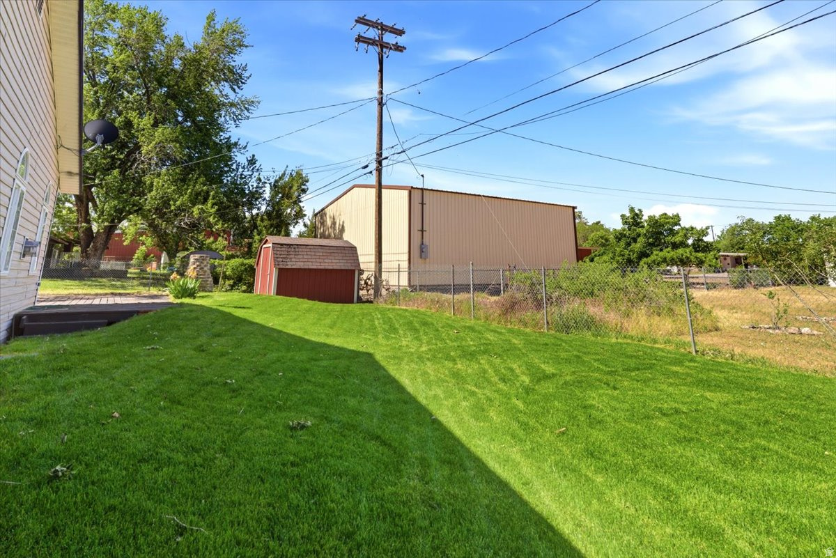 main property photo 29