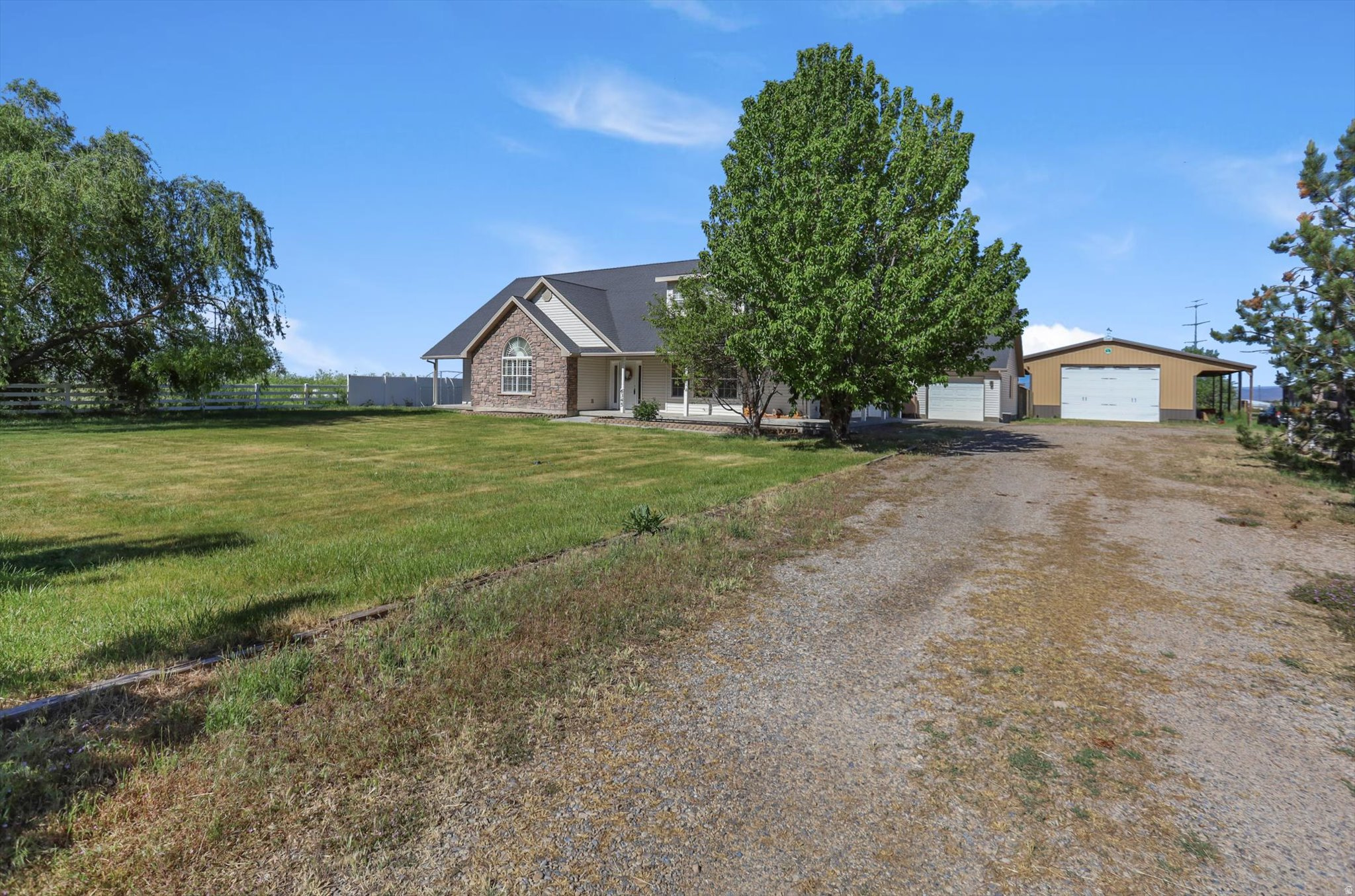 main property photo 50