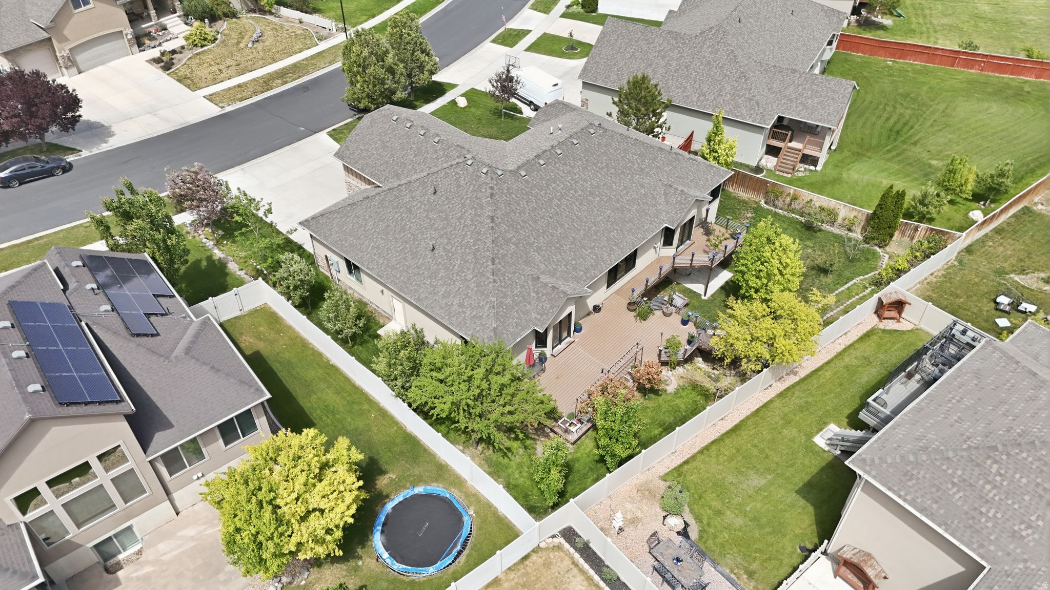 main property photo 51