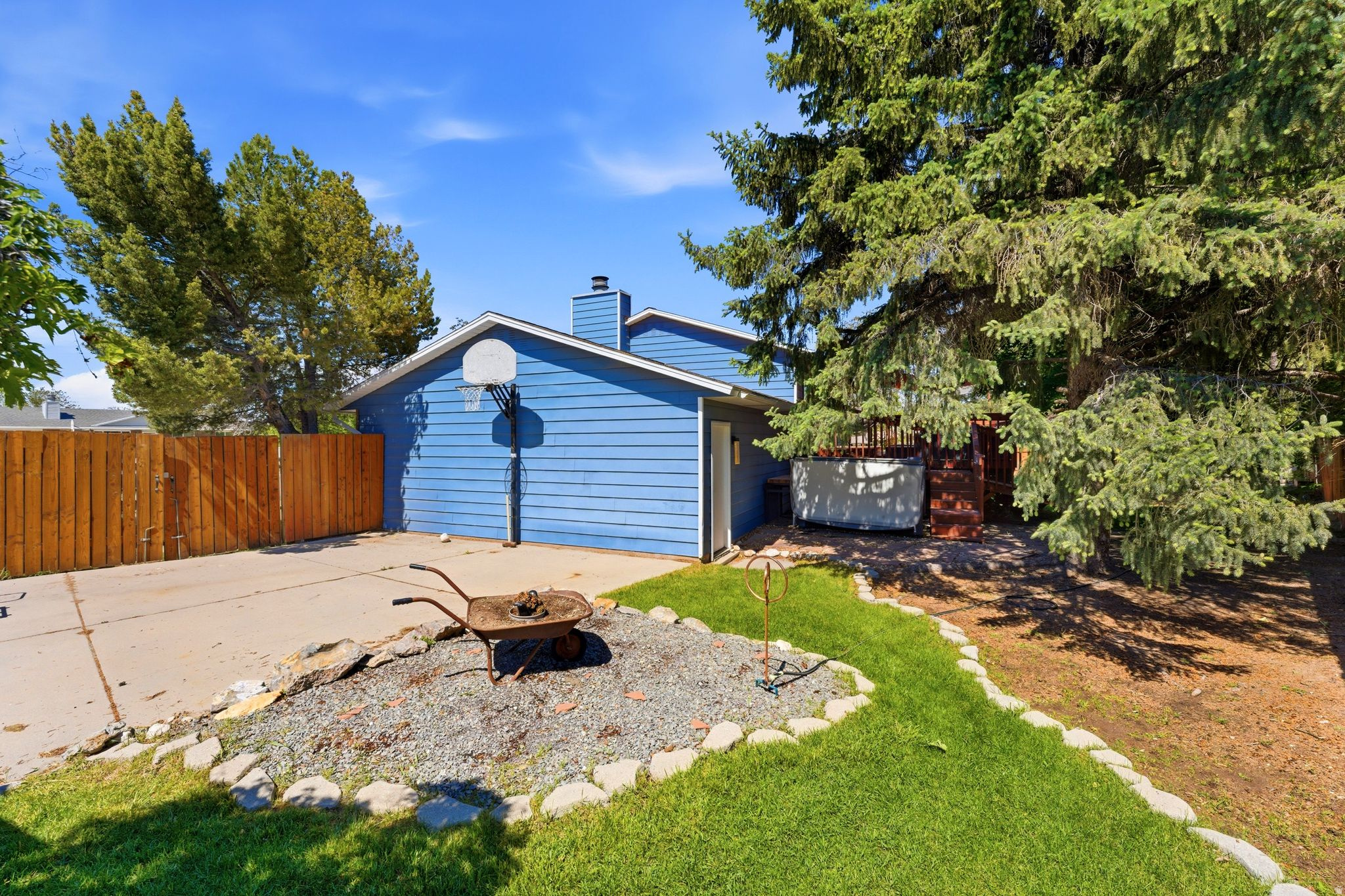 main property photo 48
