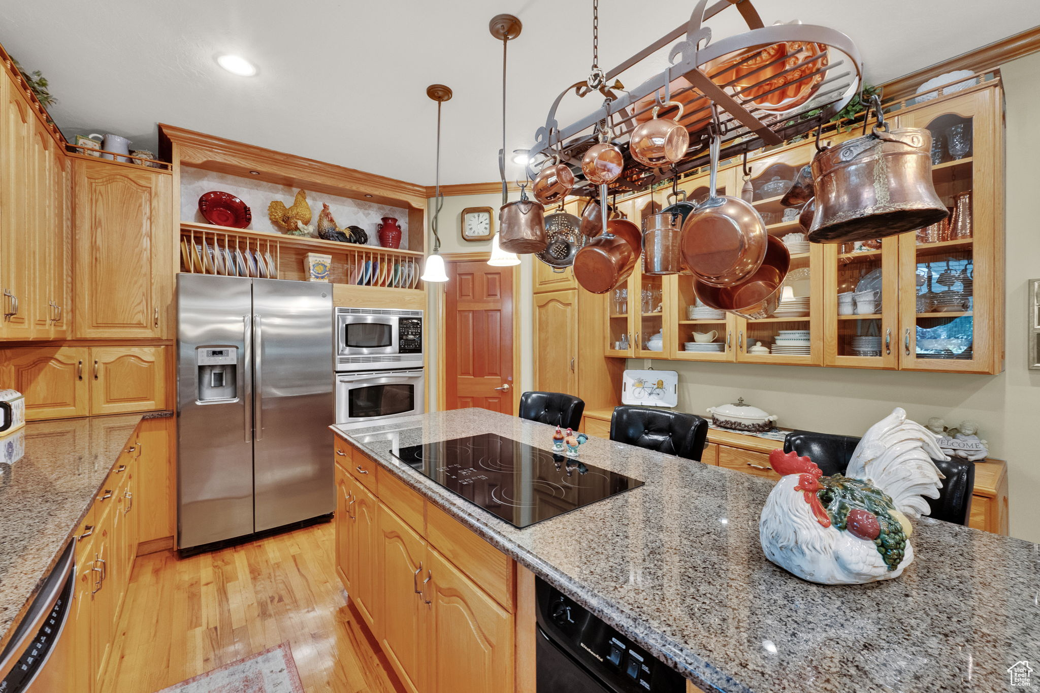 main property photo 17