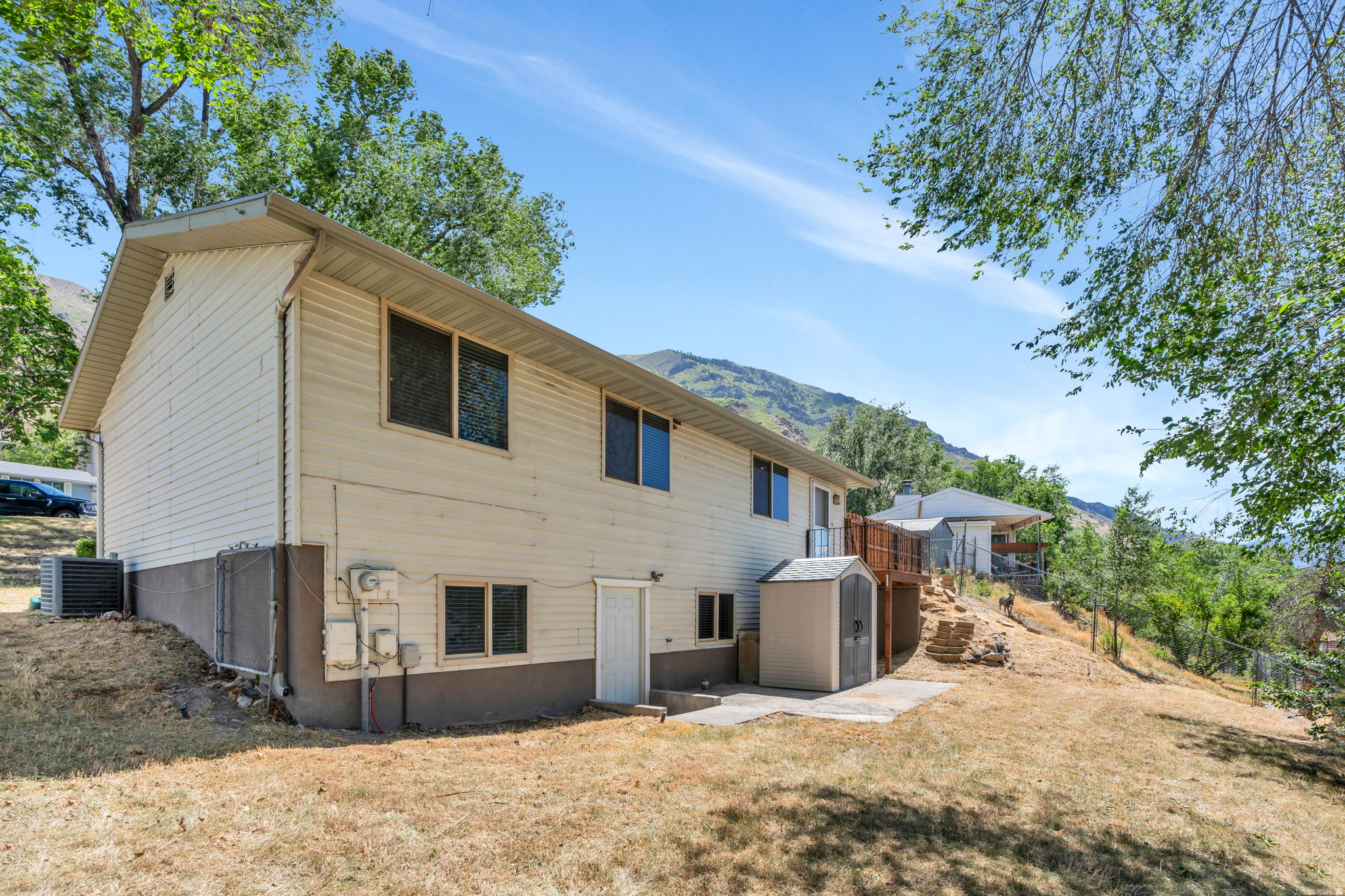 main property photo 19