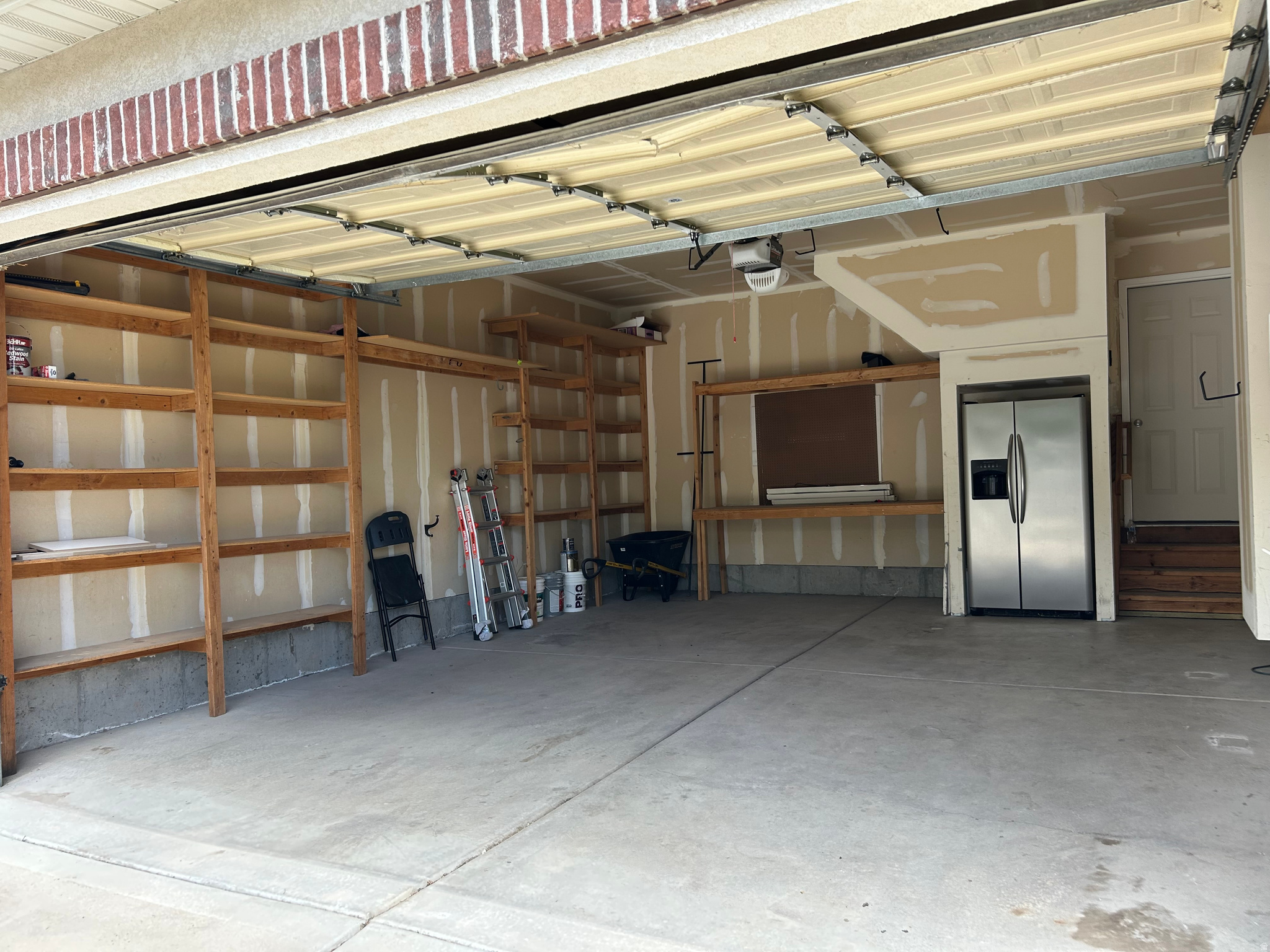main property photo 19
