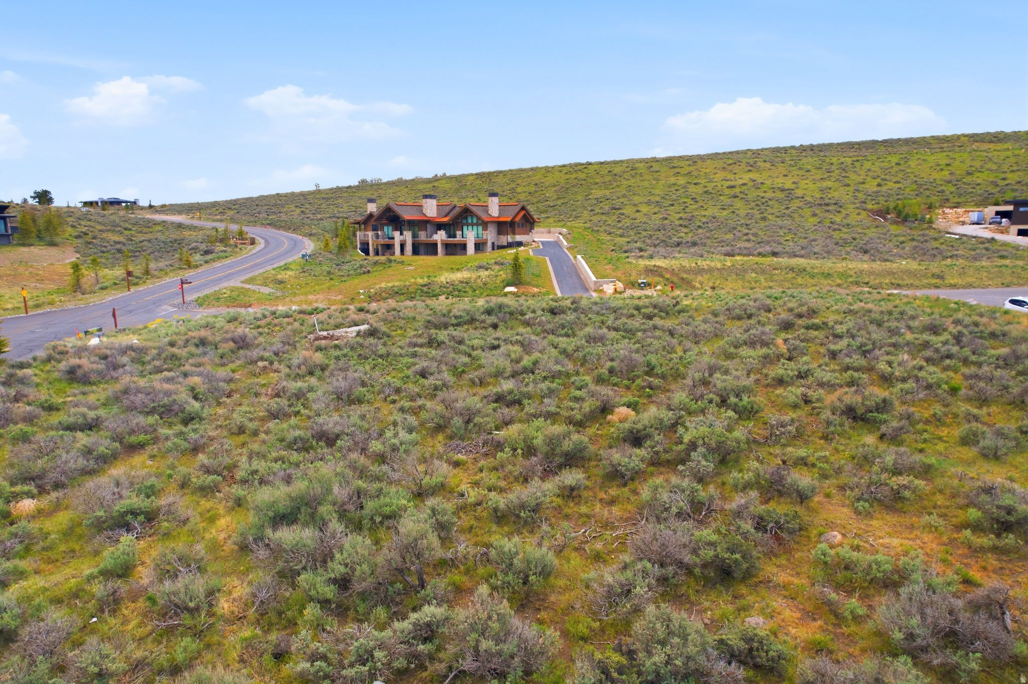 main property photo 13
