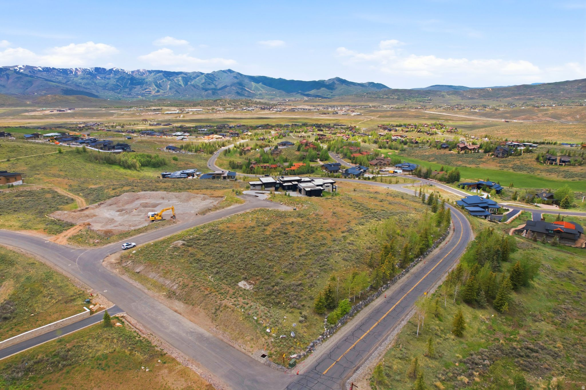 main property photo 9