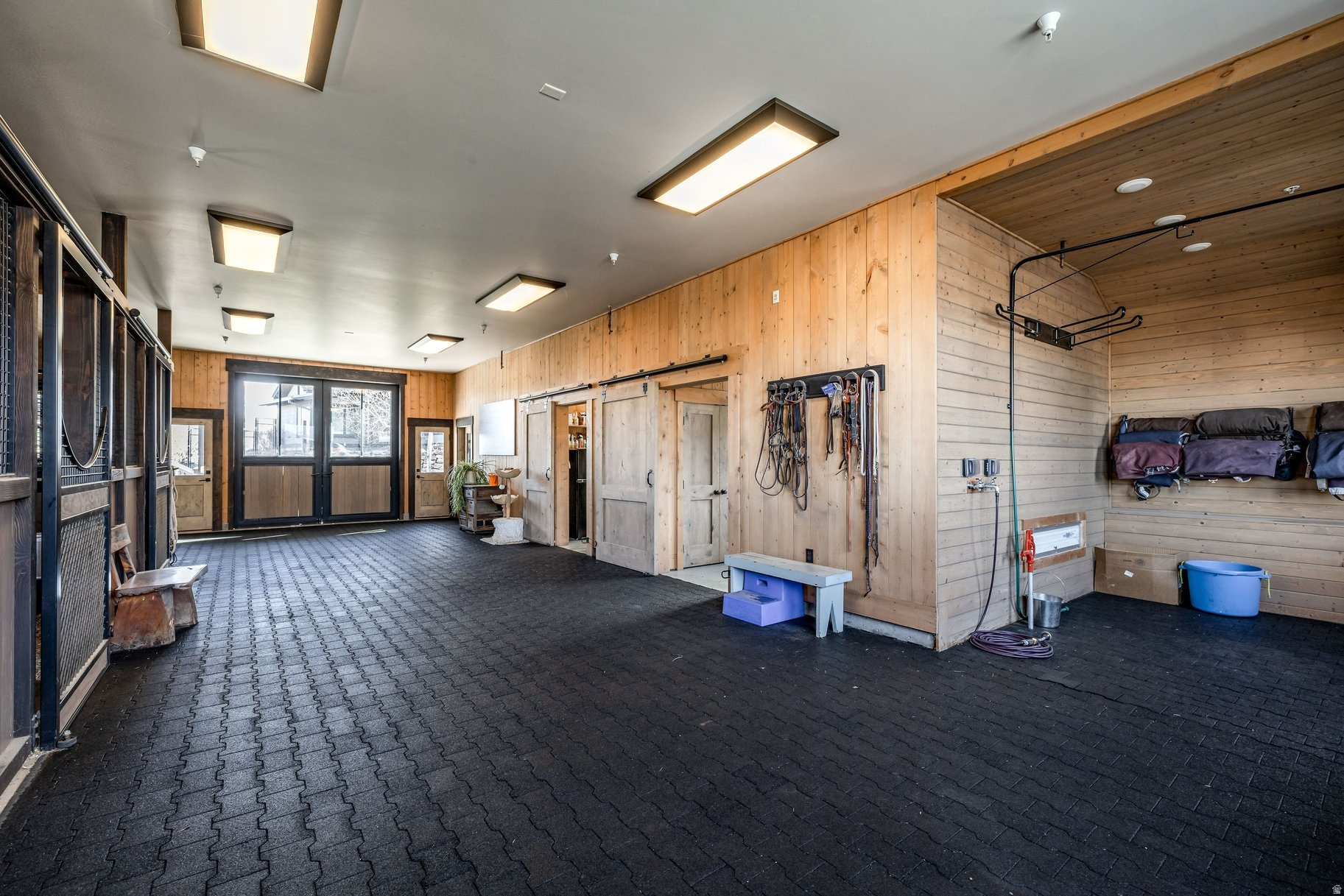 main property photo 59