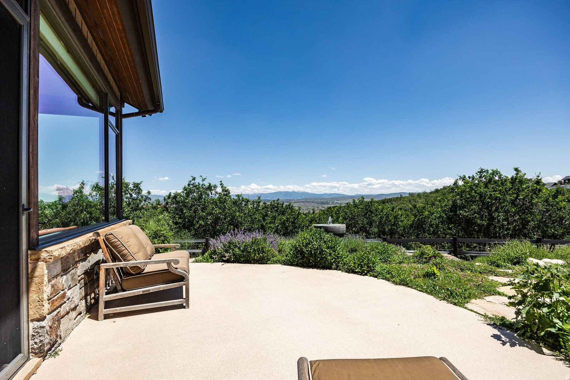 main property photo 74