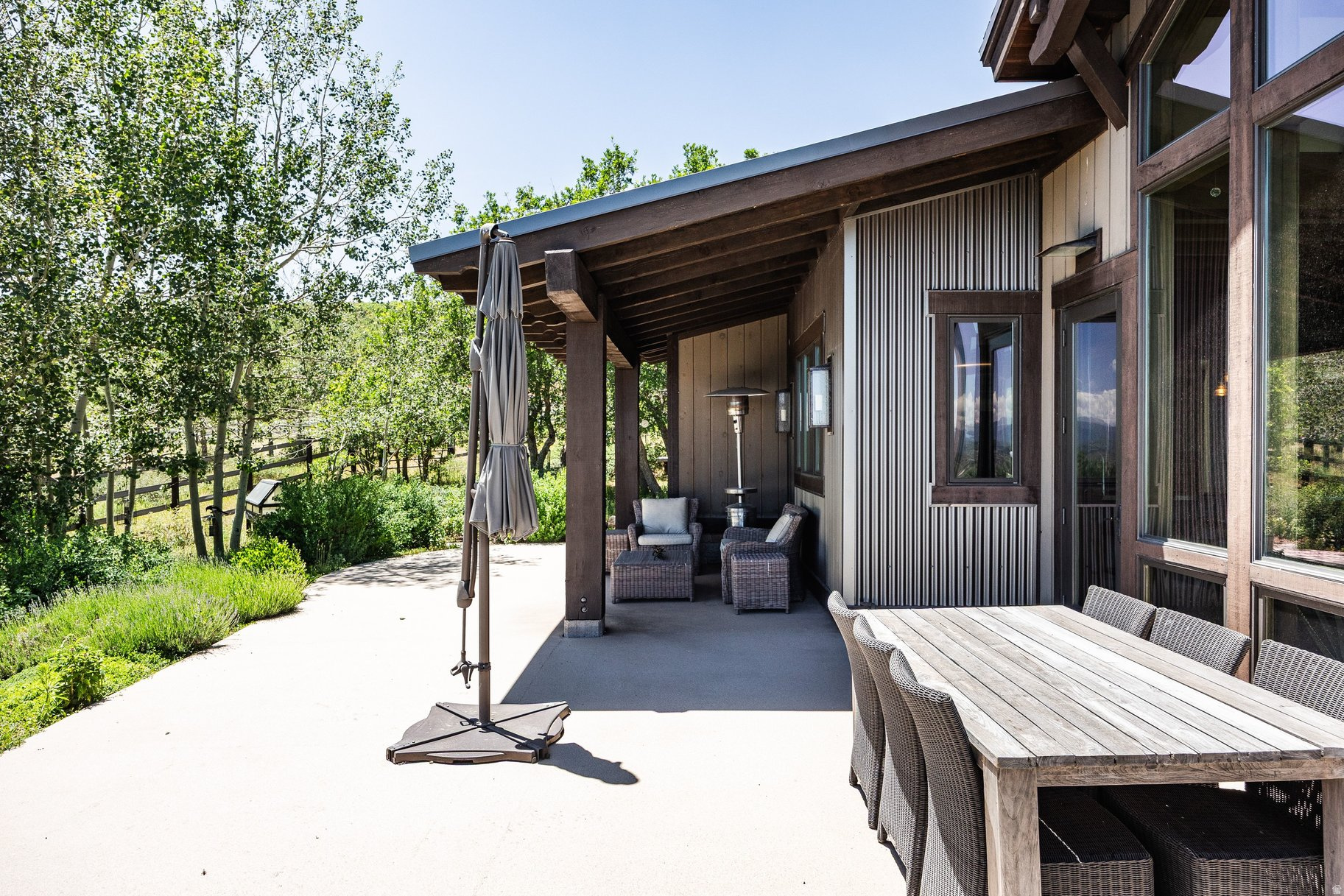 main property photo 79