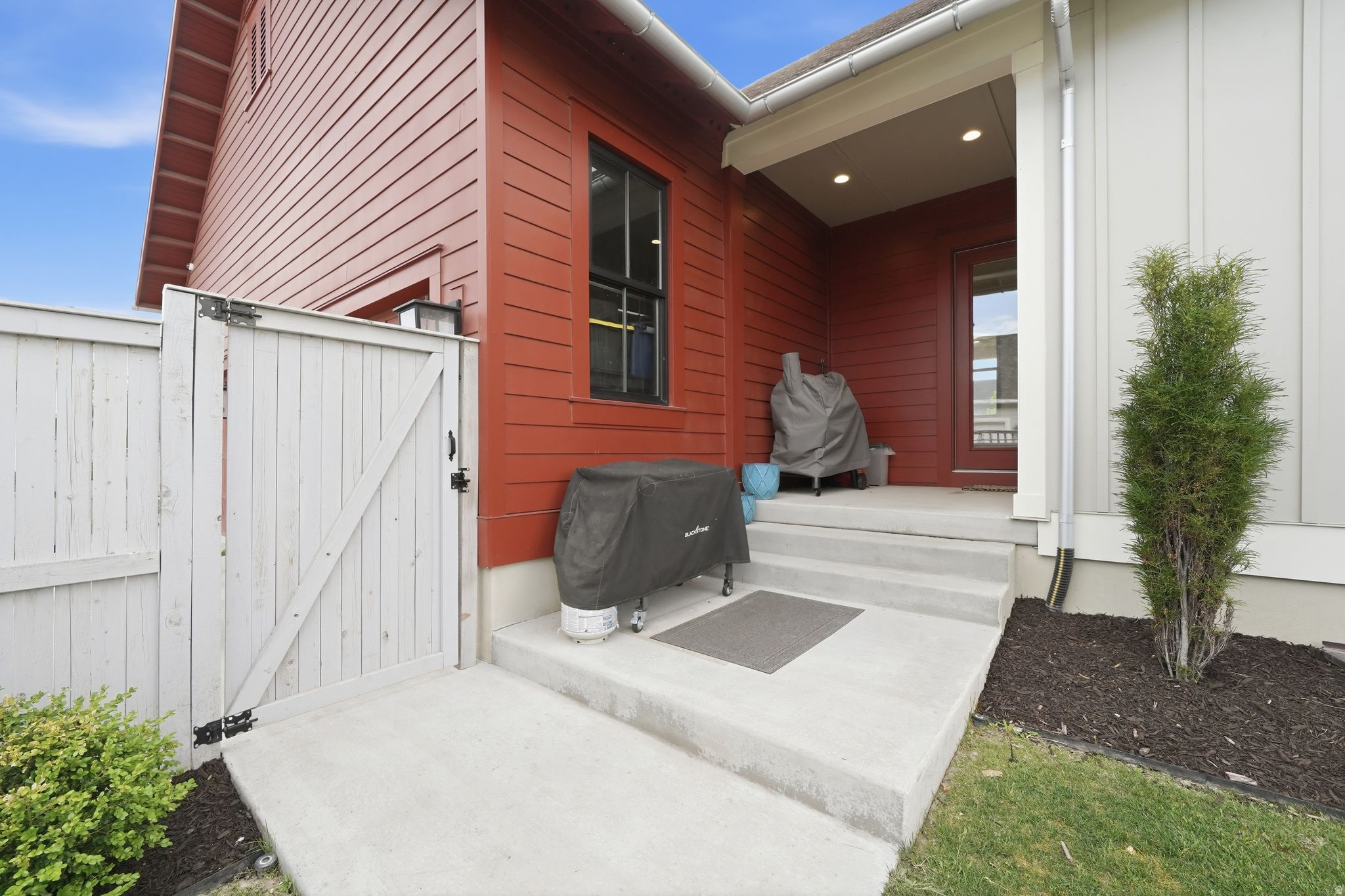 main property photo 81