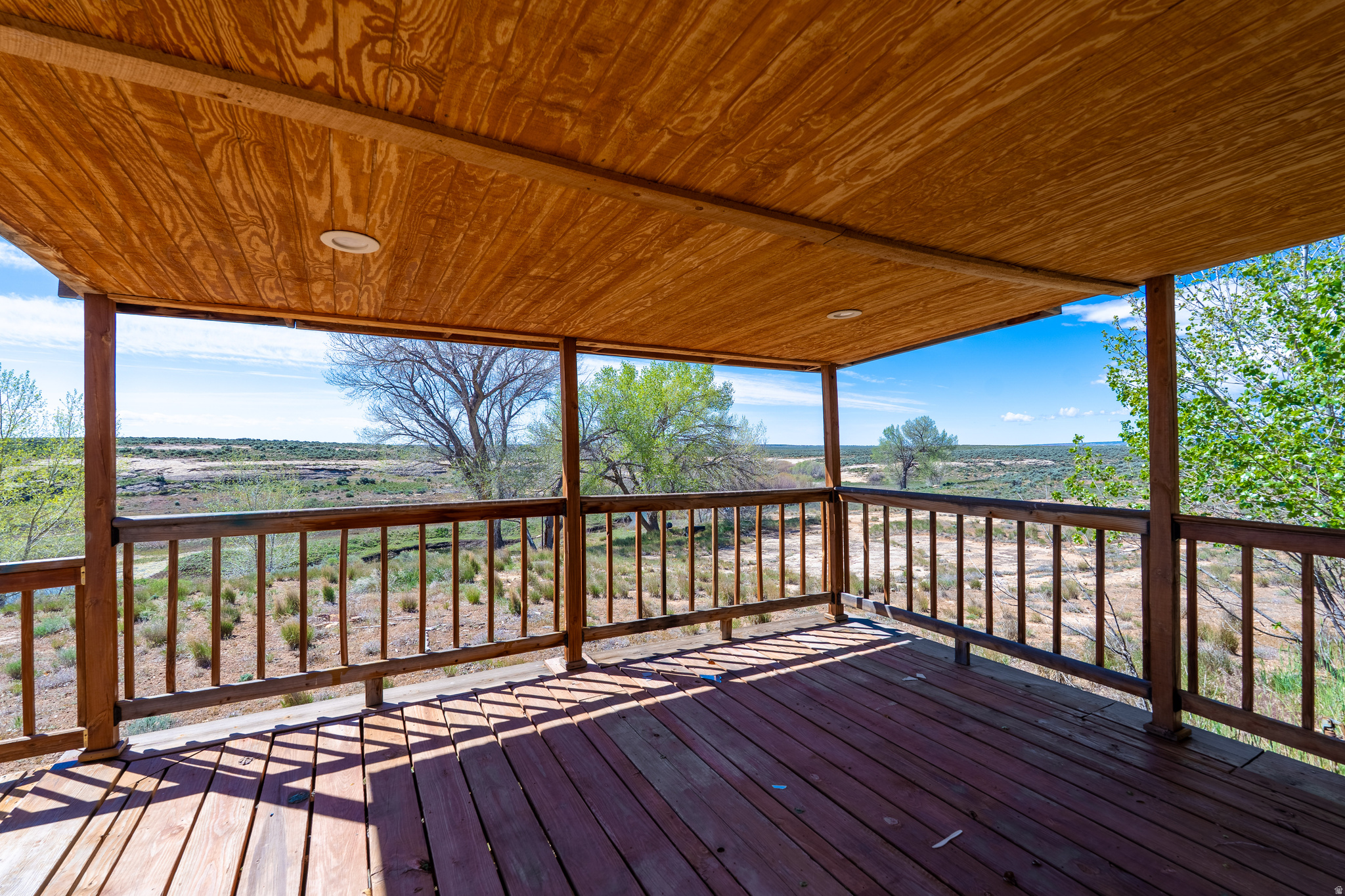 main property photo 36
