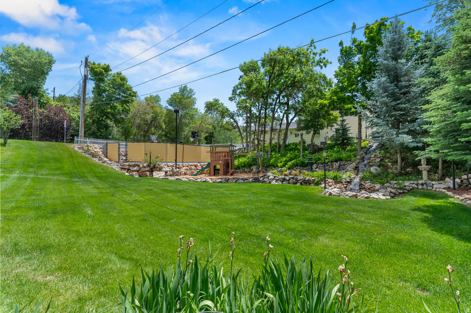 main property photo 20