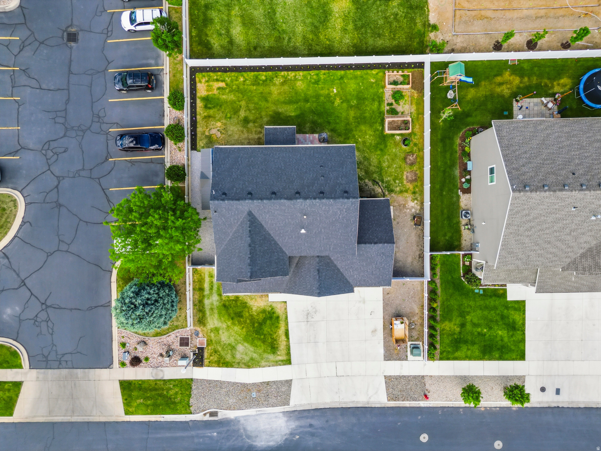 main property photo 38
