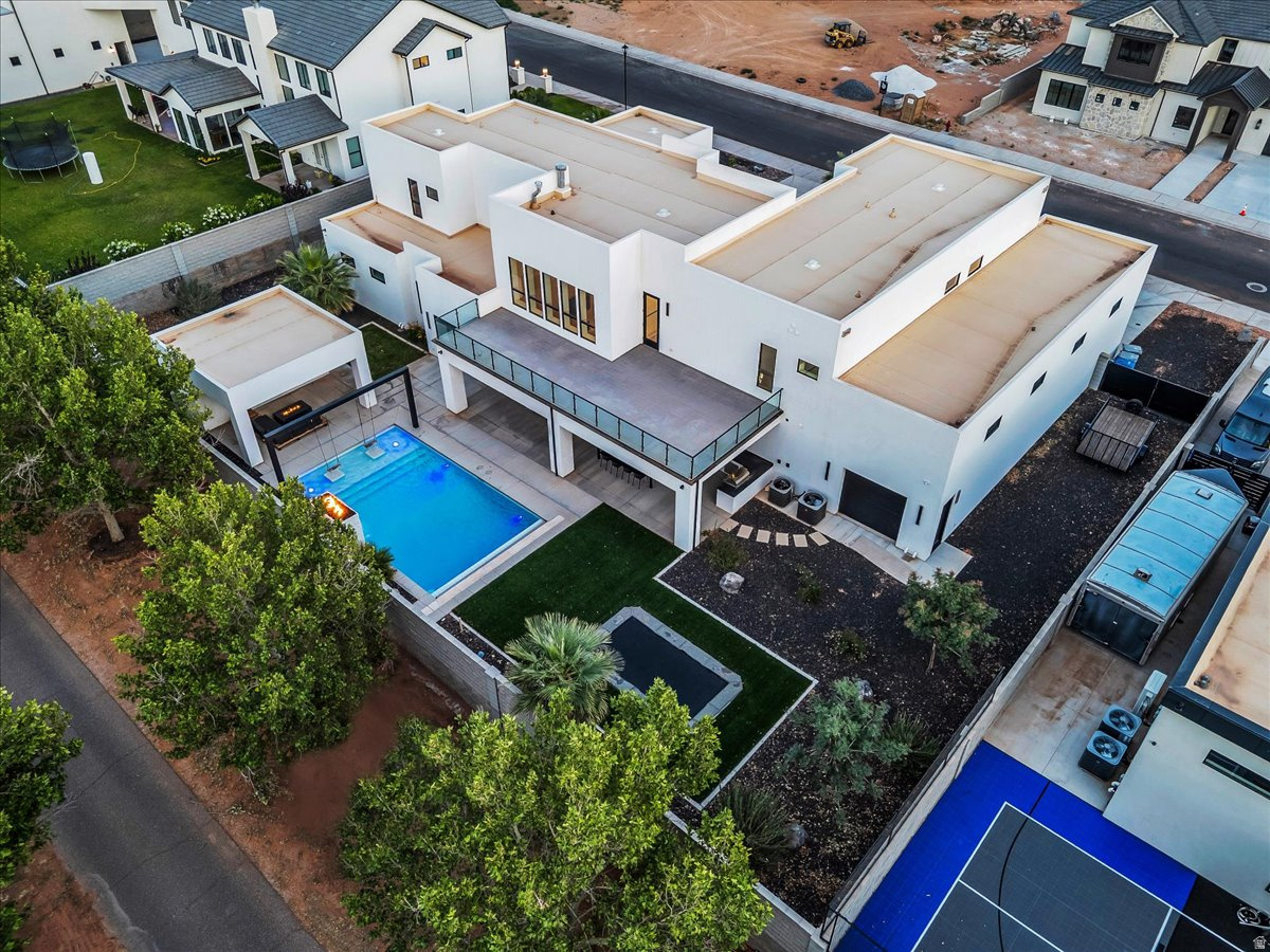 main property photo 46