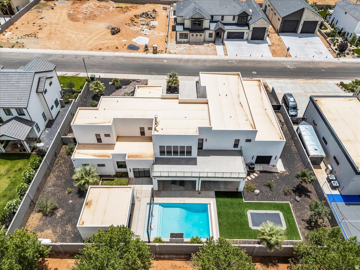 main property photo 47