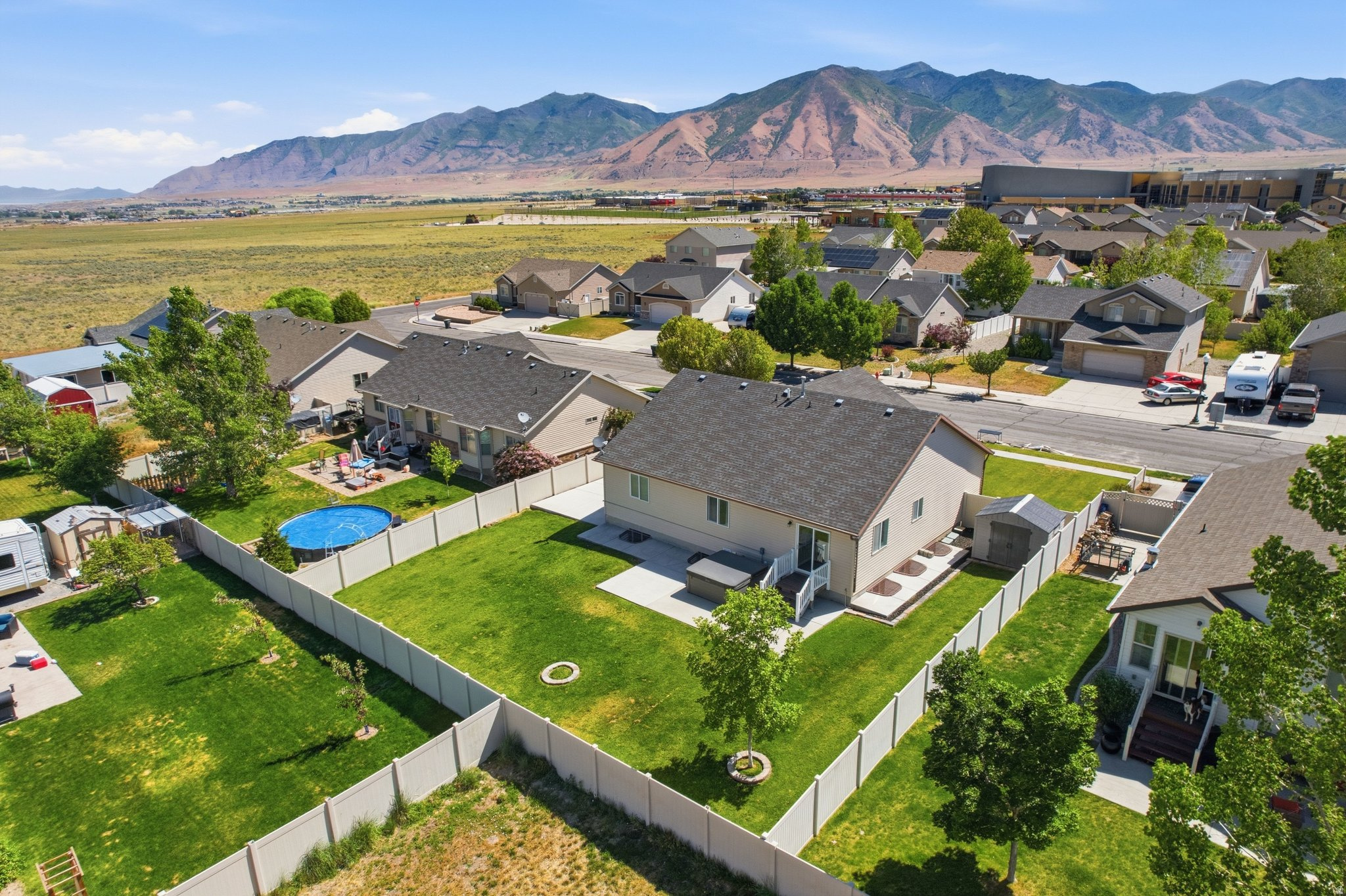 main property photo 41