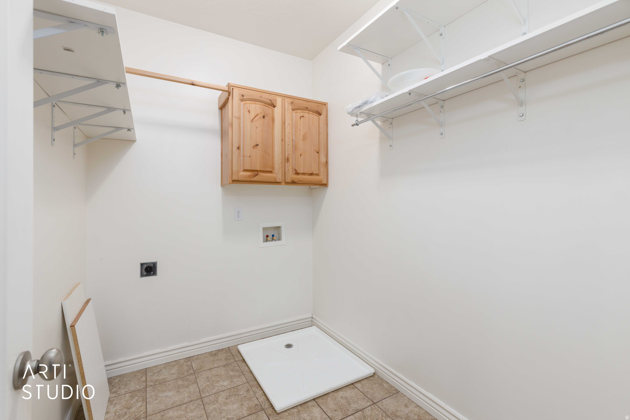 main property photo 17