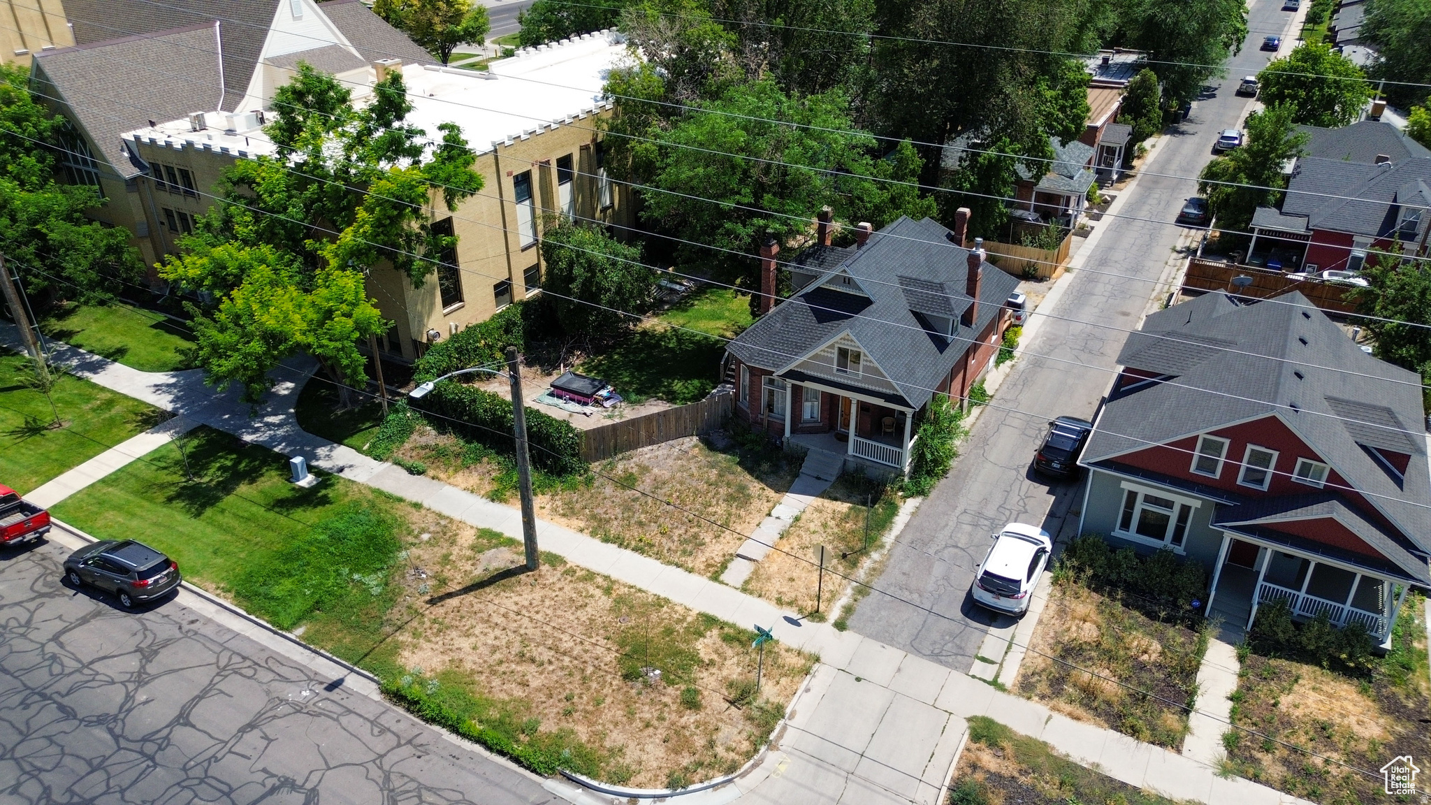 main property photo 8
