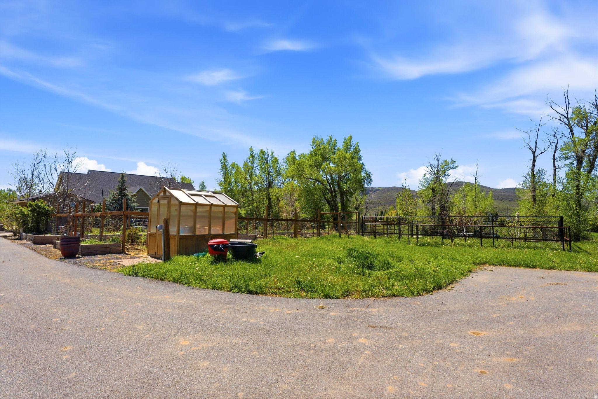 main property photo 77