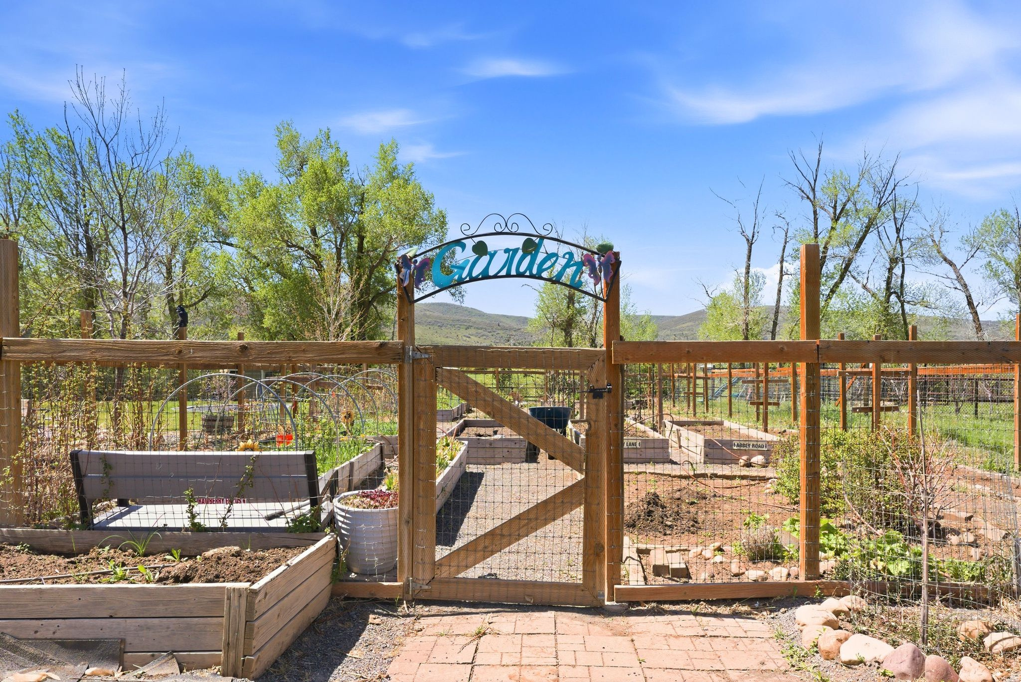 main property photo 80