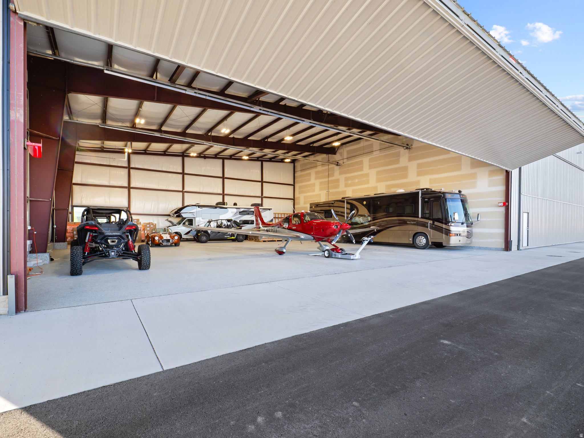main property photo 9