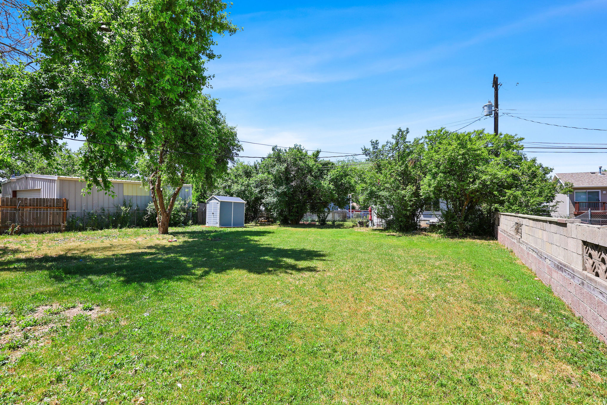 main property photo 33