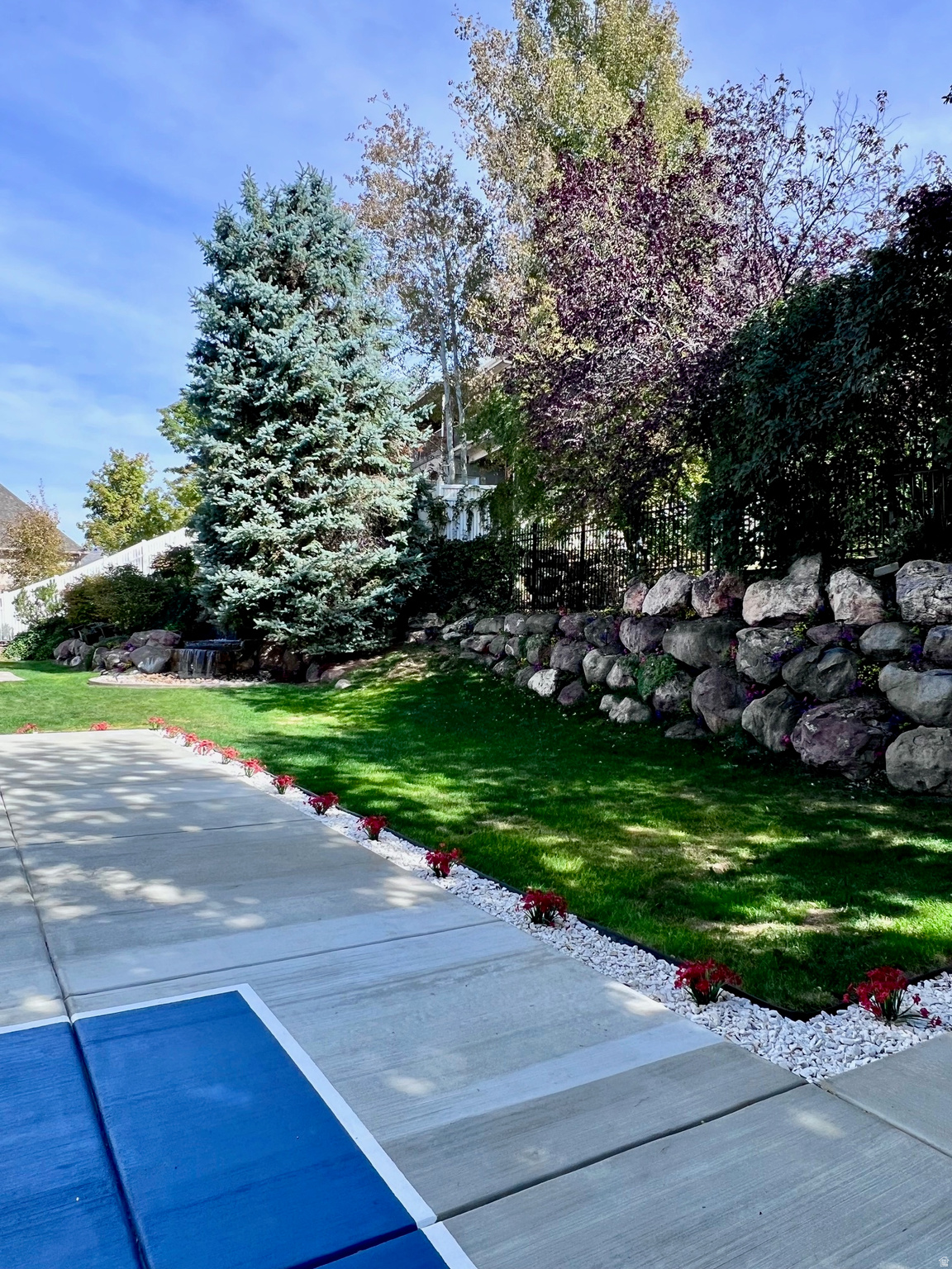 main property photo 50
