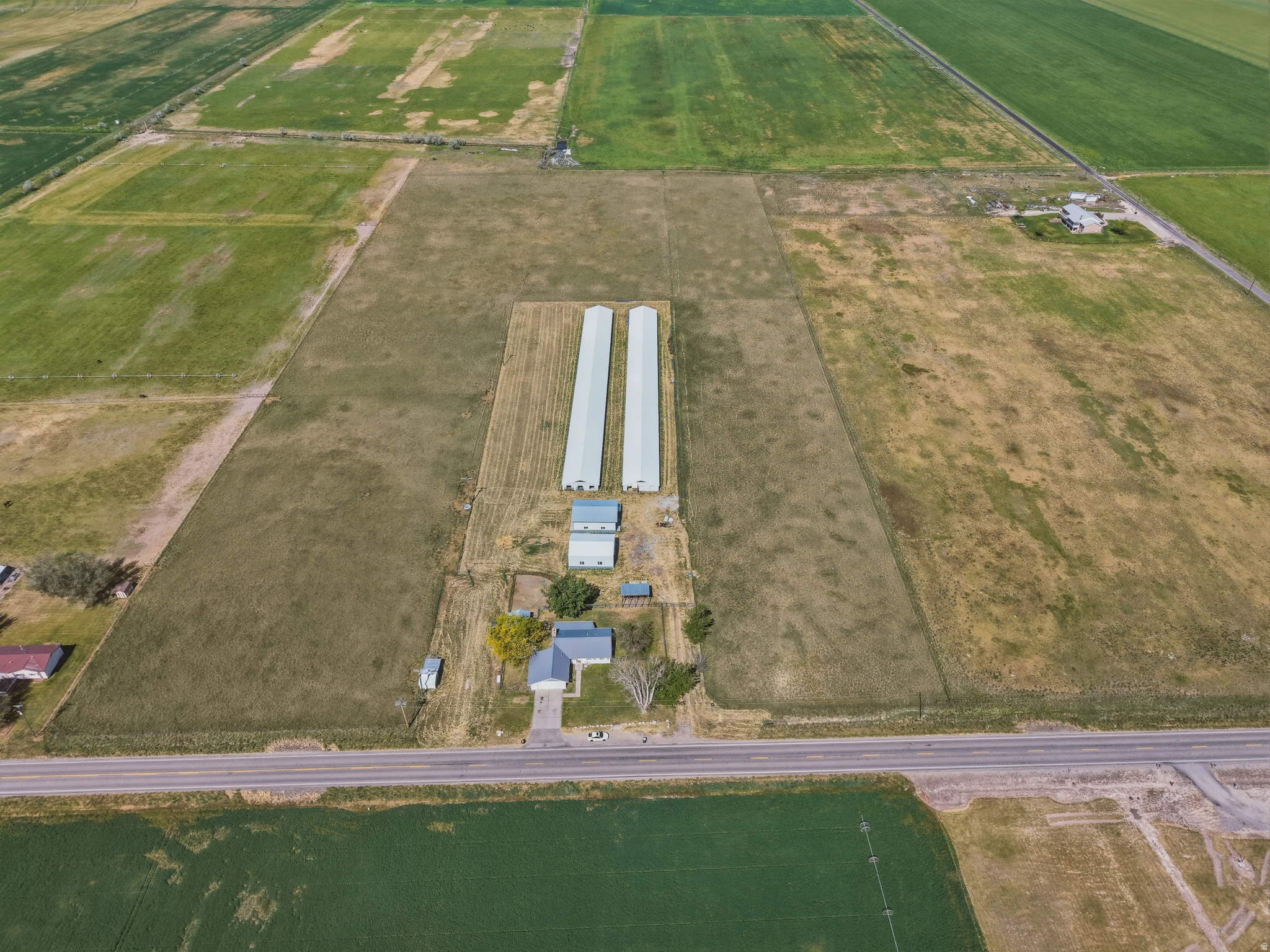 main property photo 13