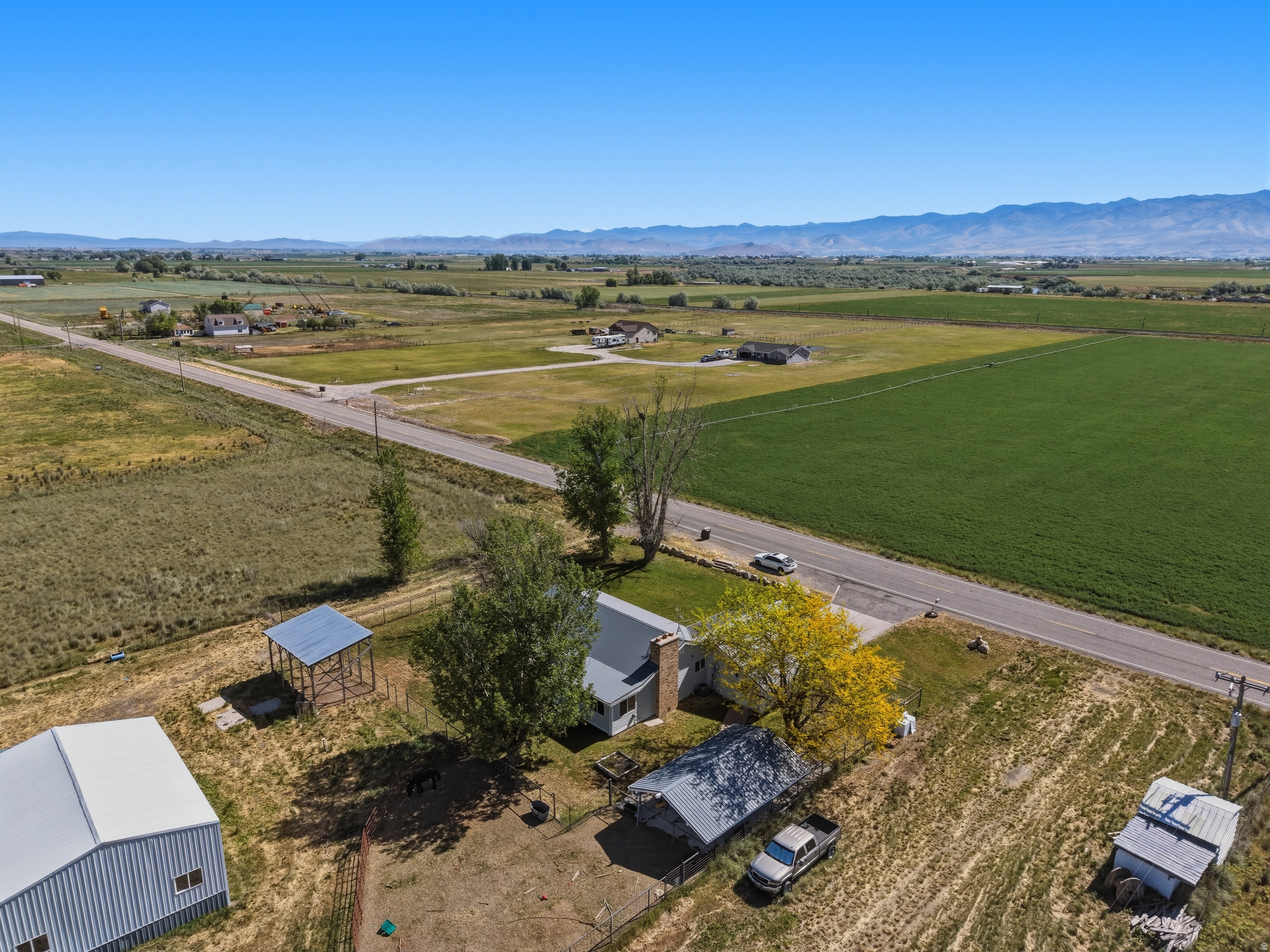main property photo 7