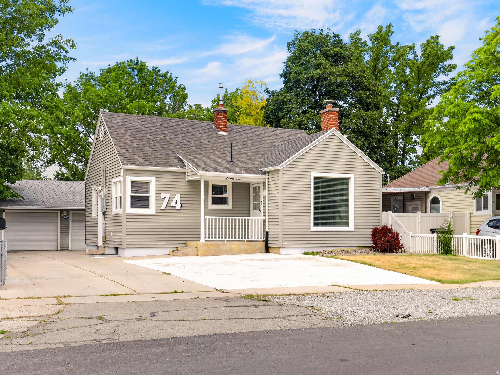 main property photo 2