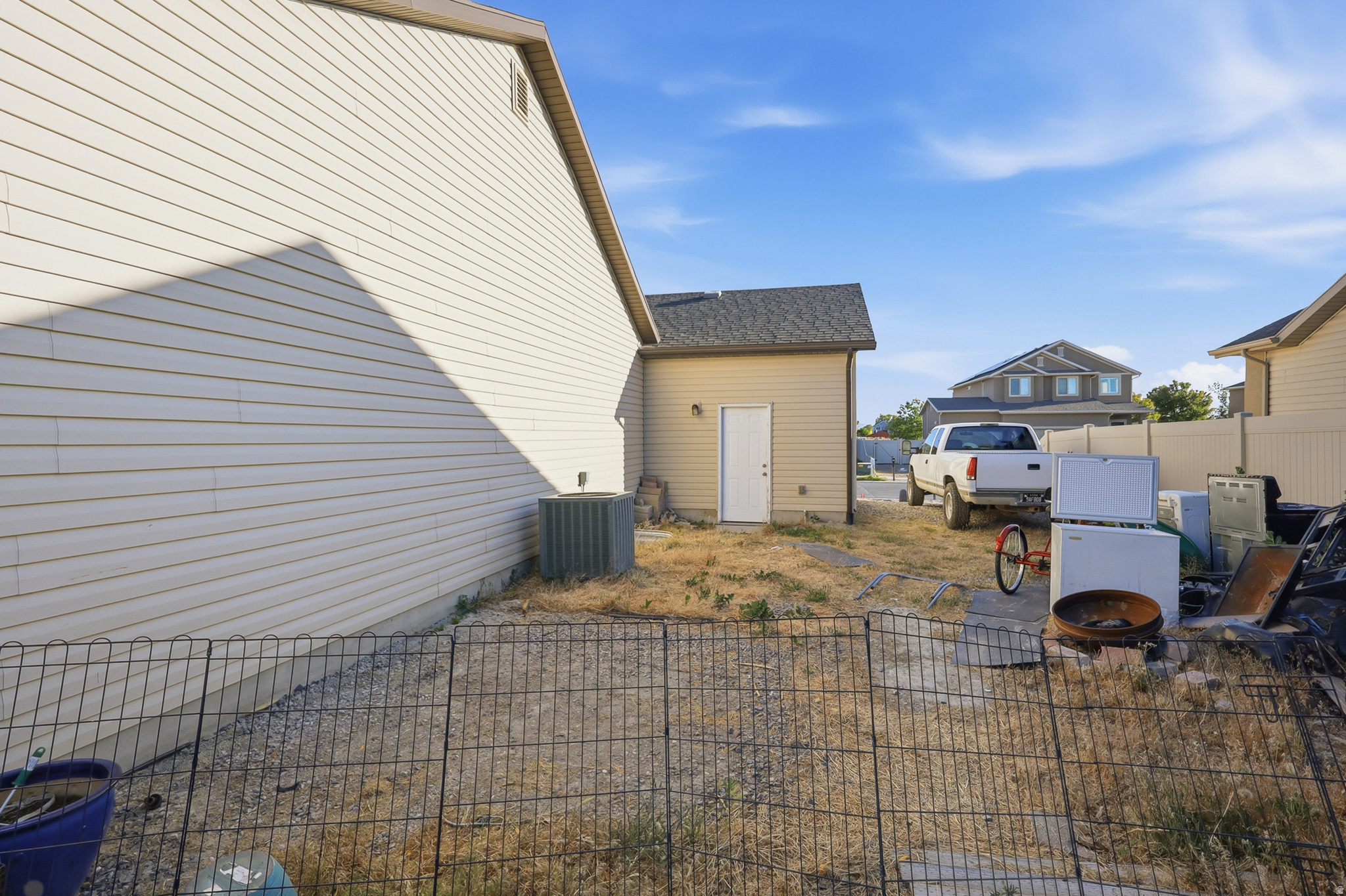 main property photo 45