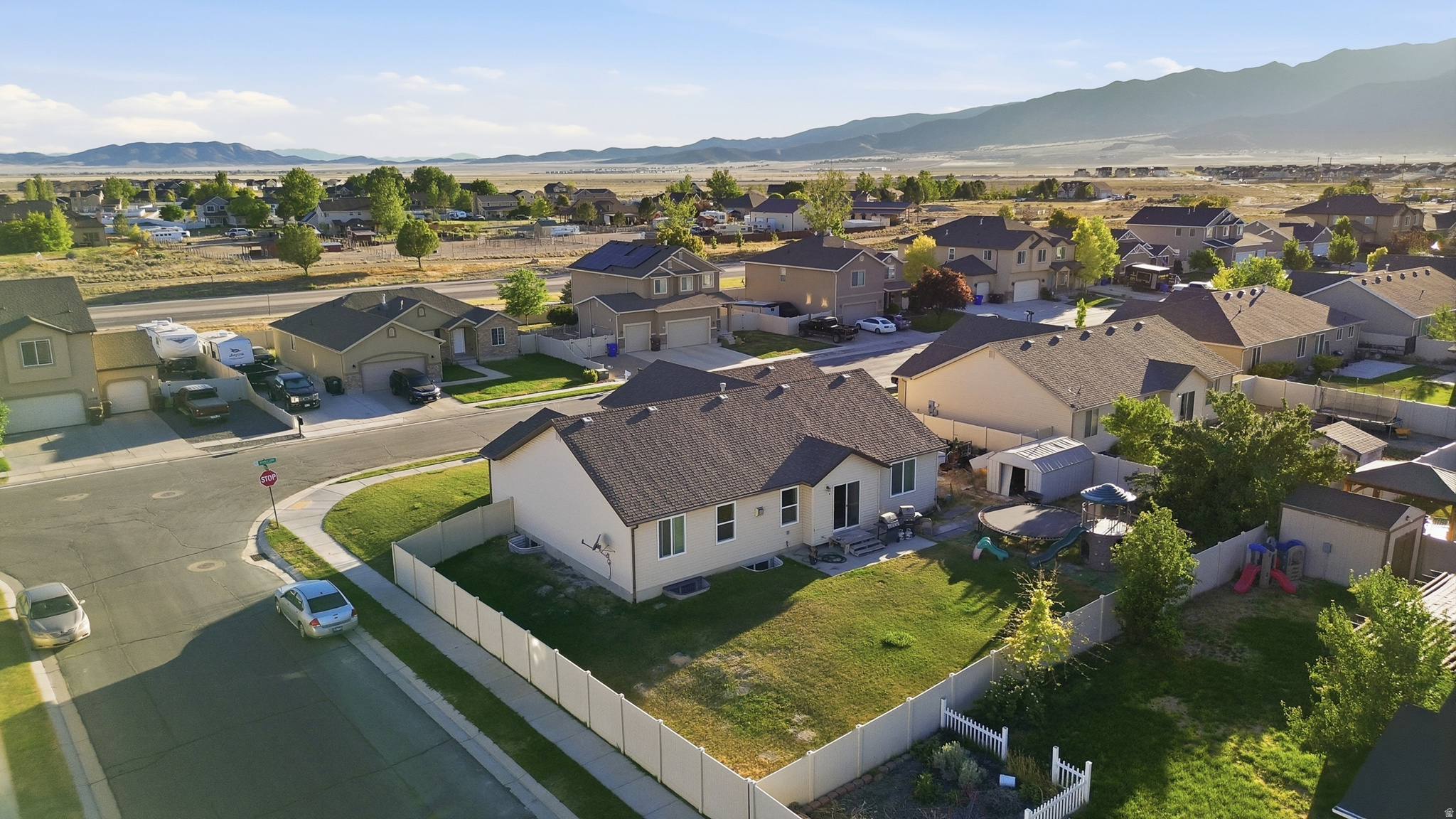 main property photo 50