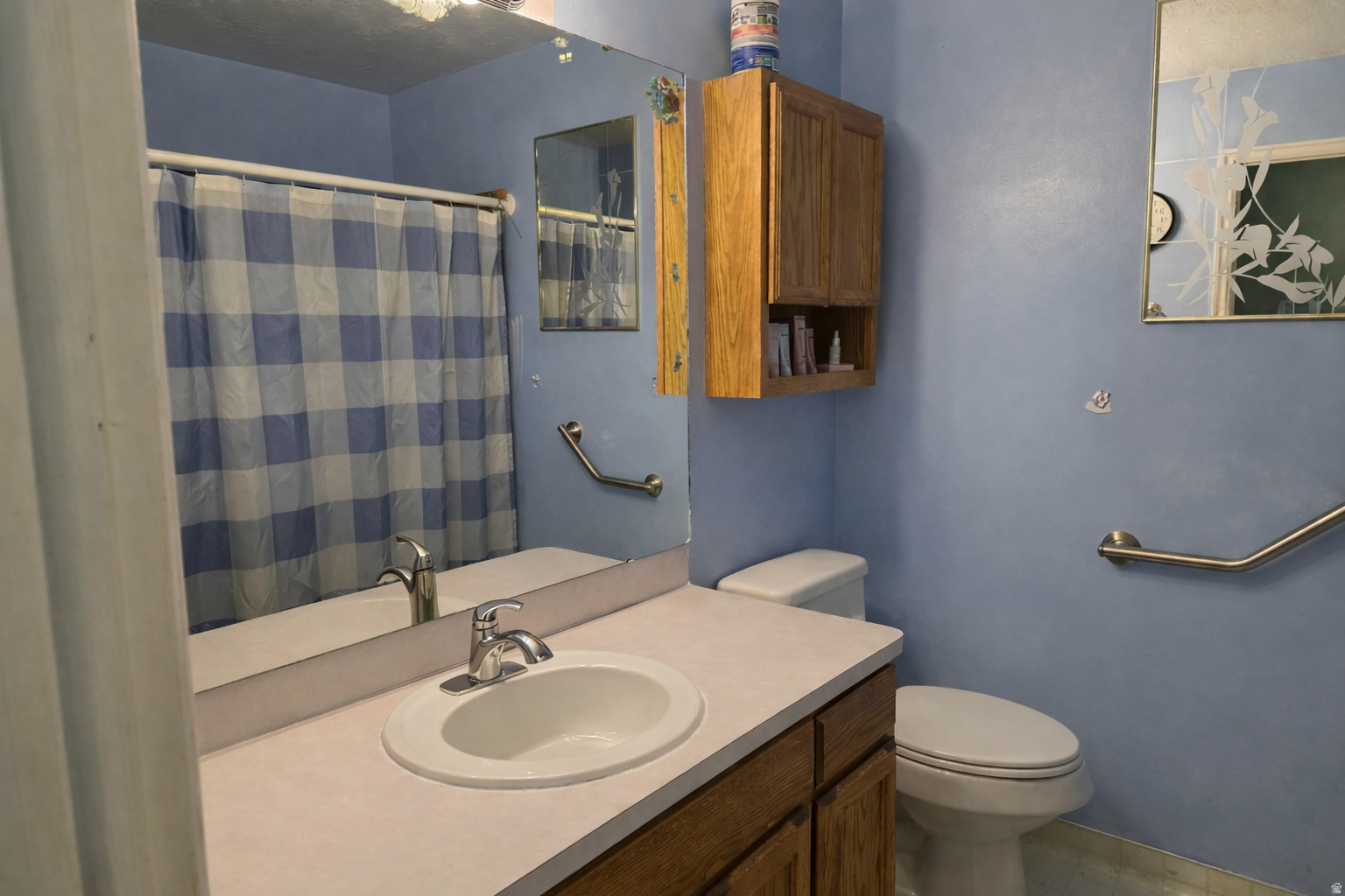 main property photo 10