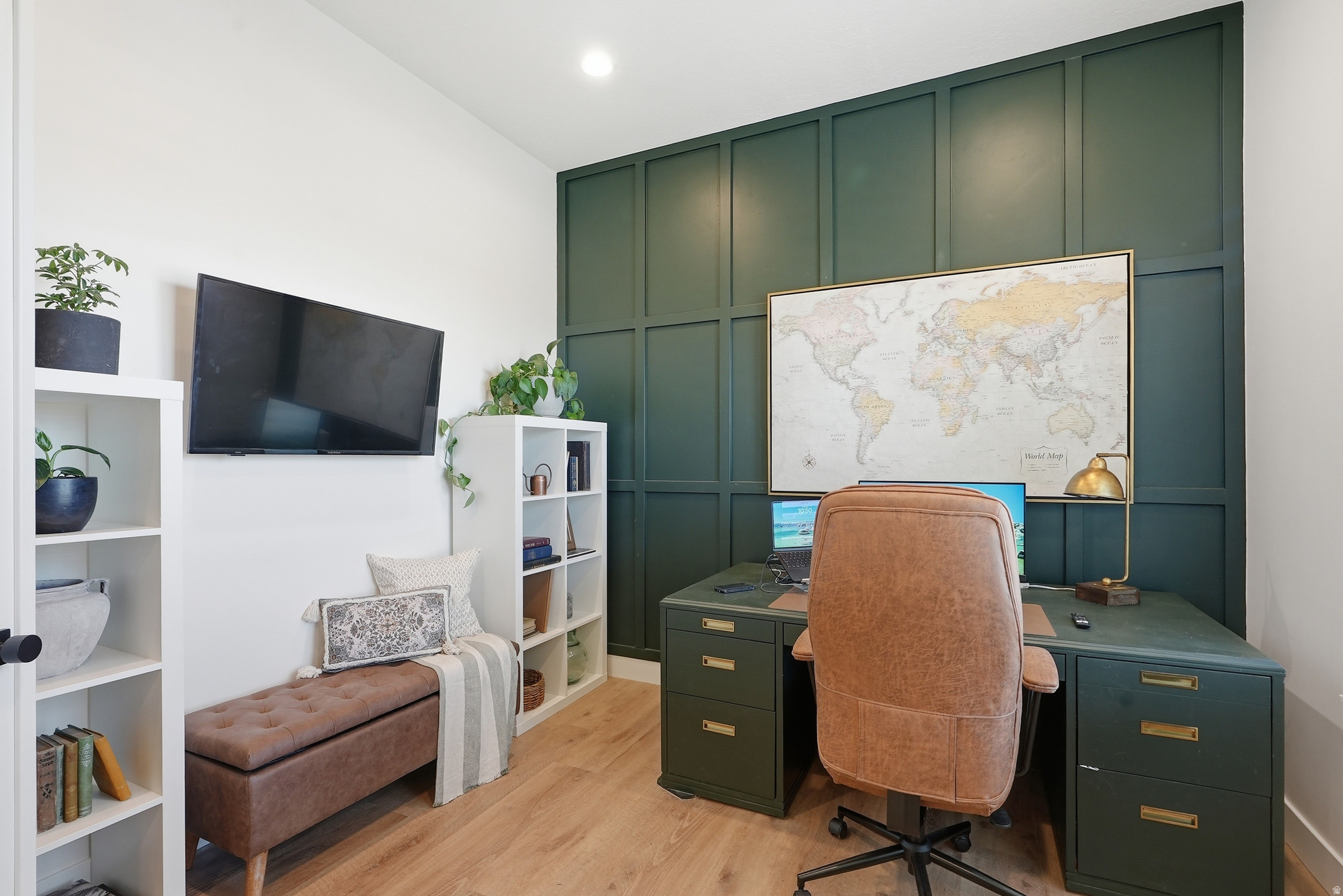 main property photo 37