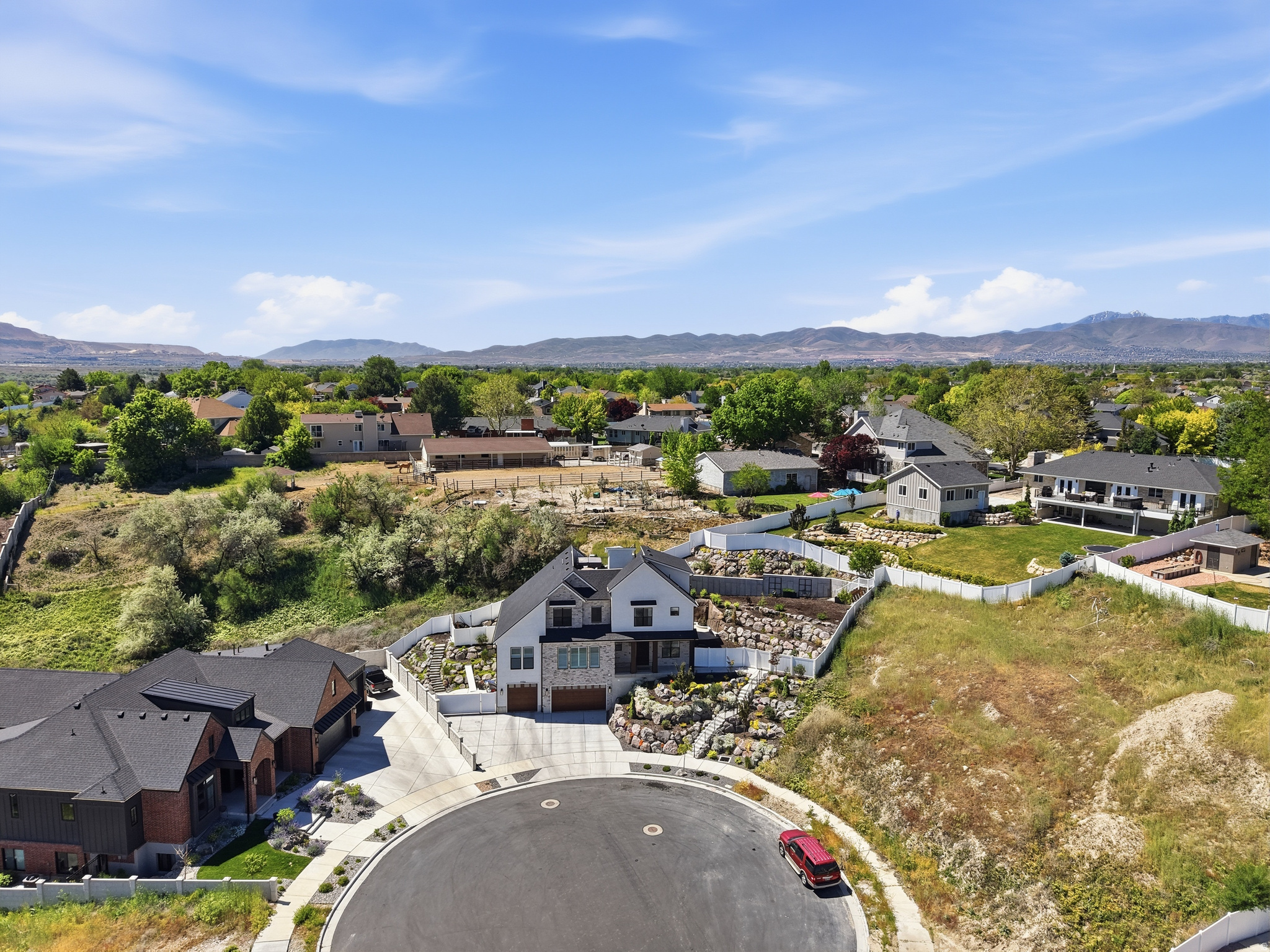 main property photo 79