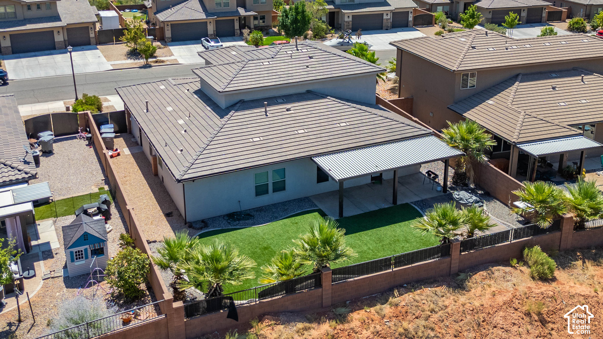 main property photo 12