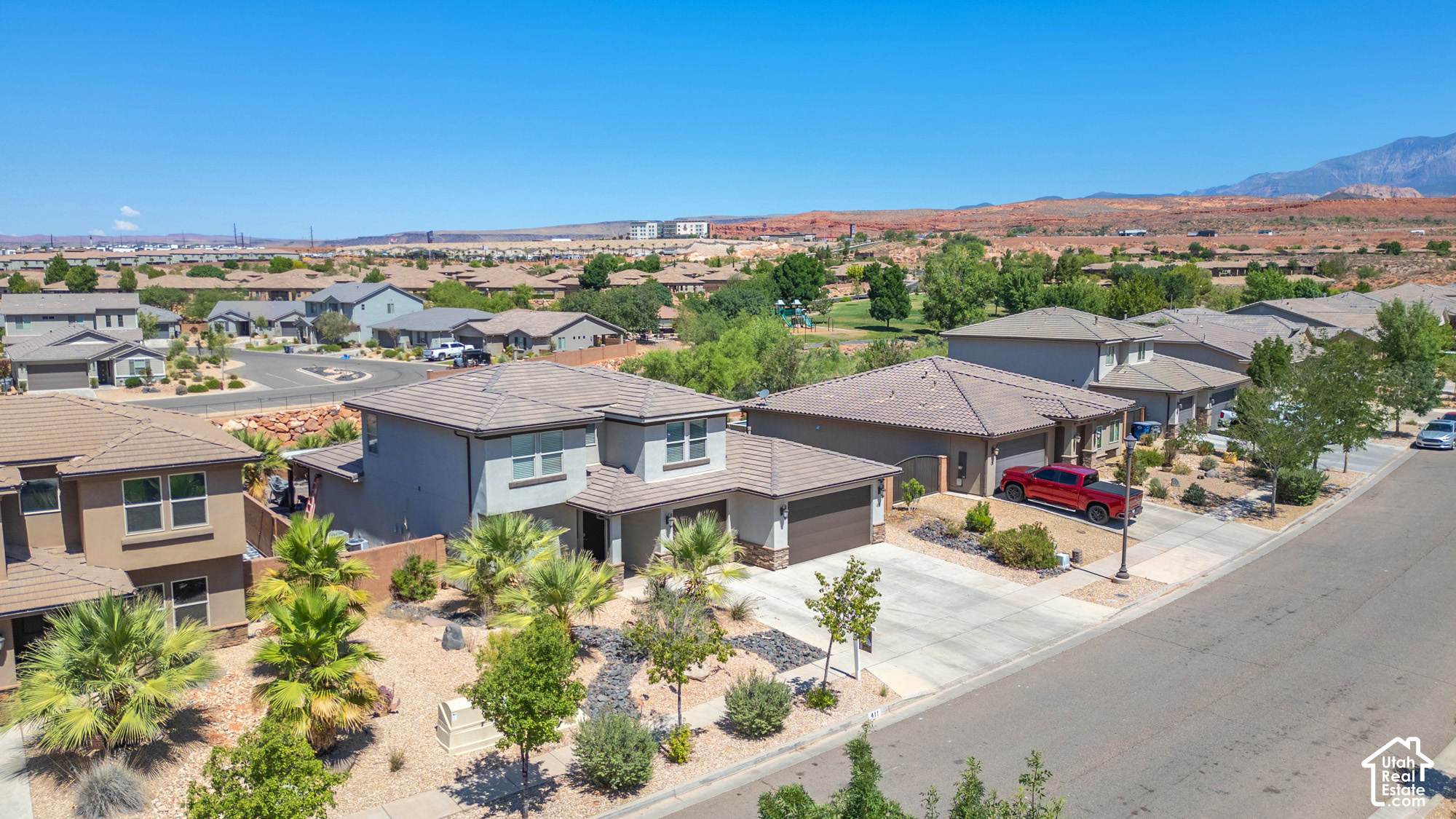 main property photo 6