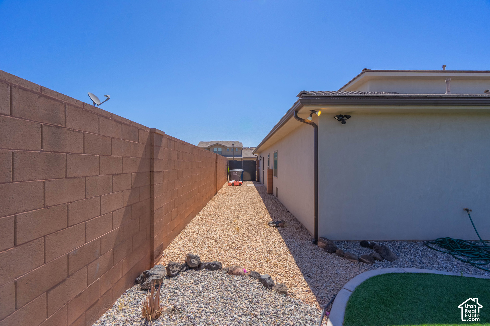 main property photo 91