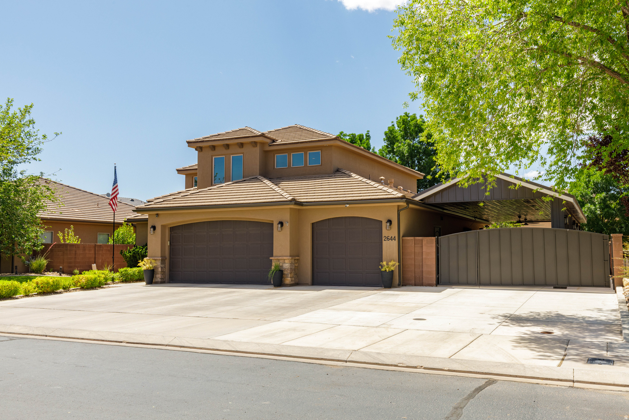 main property photo 2