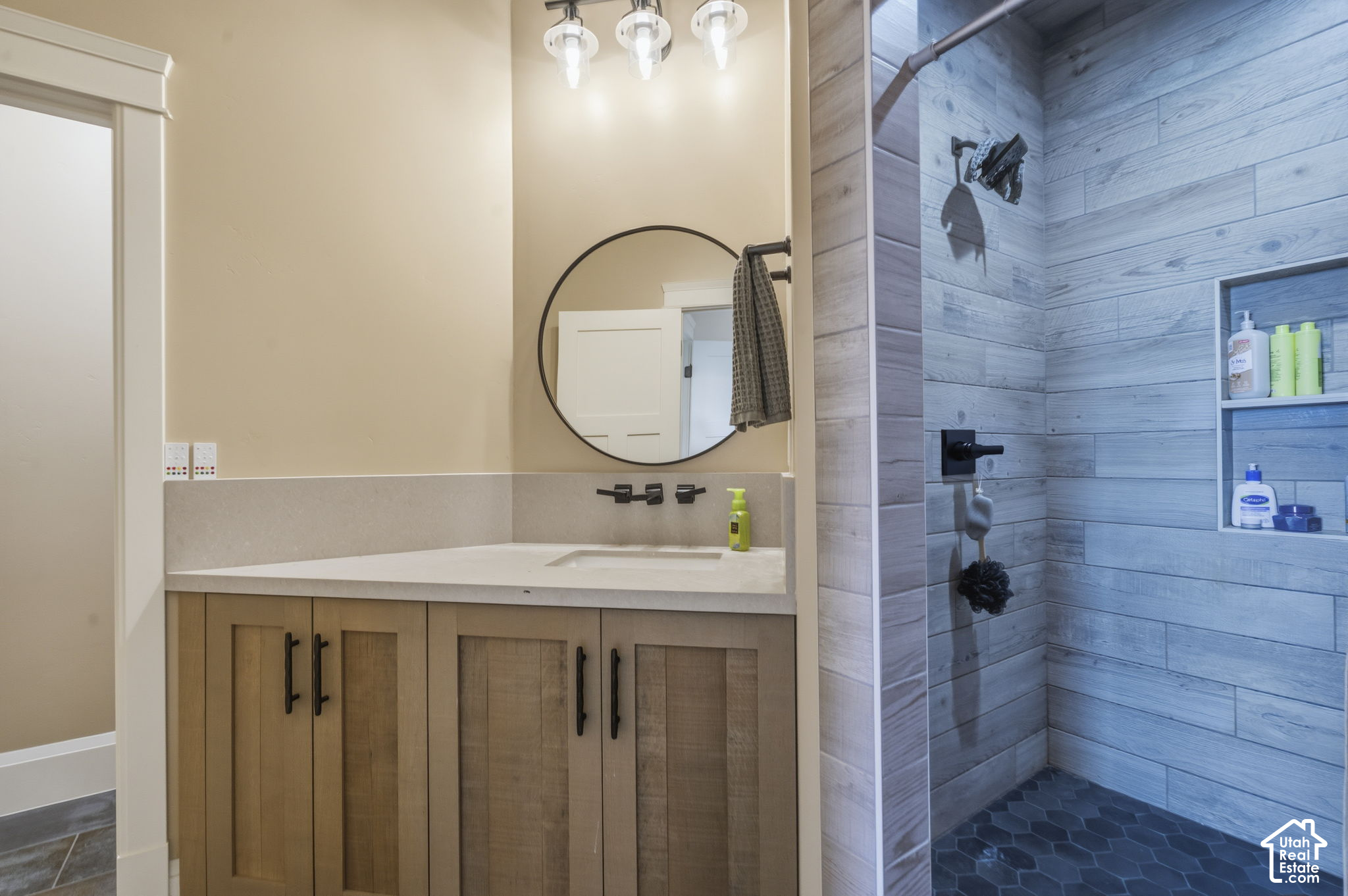 main property photo 71