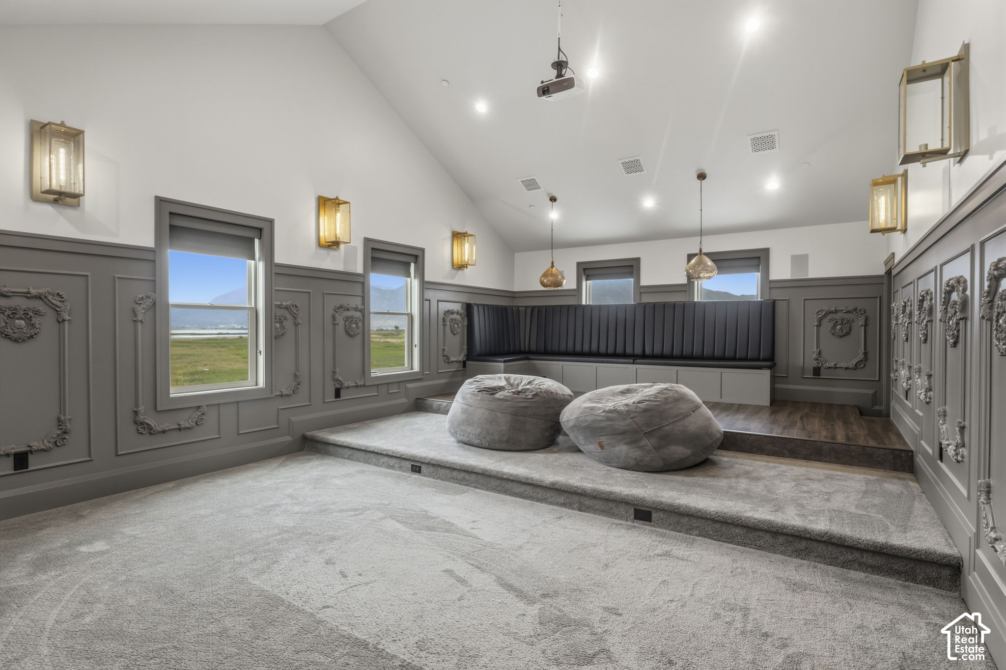 main property photo 79