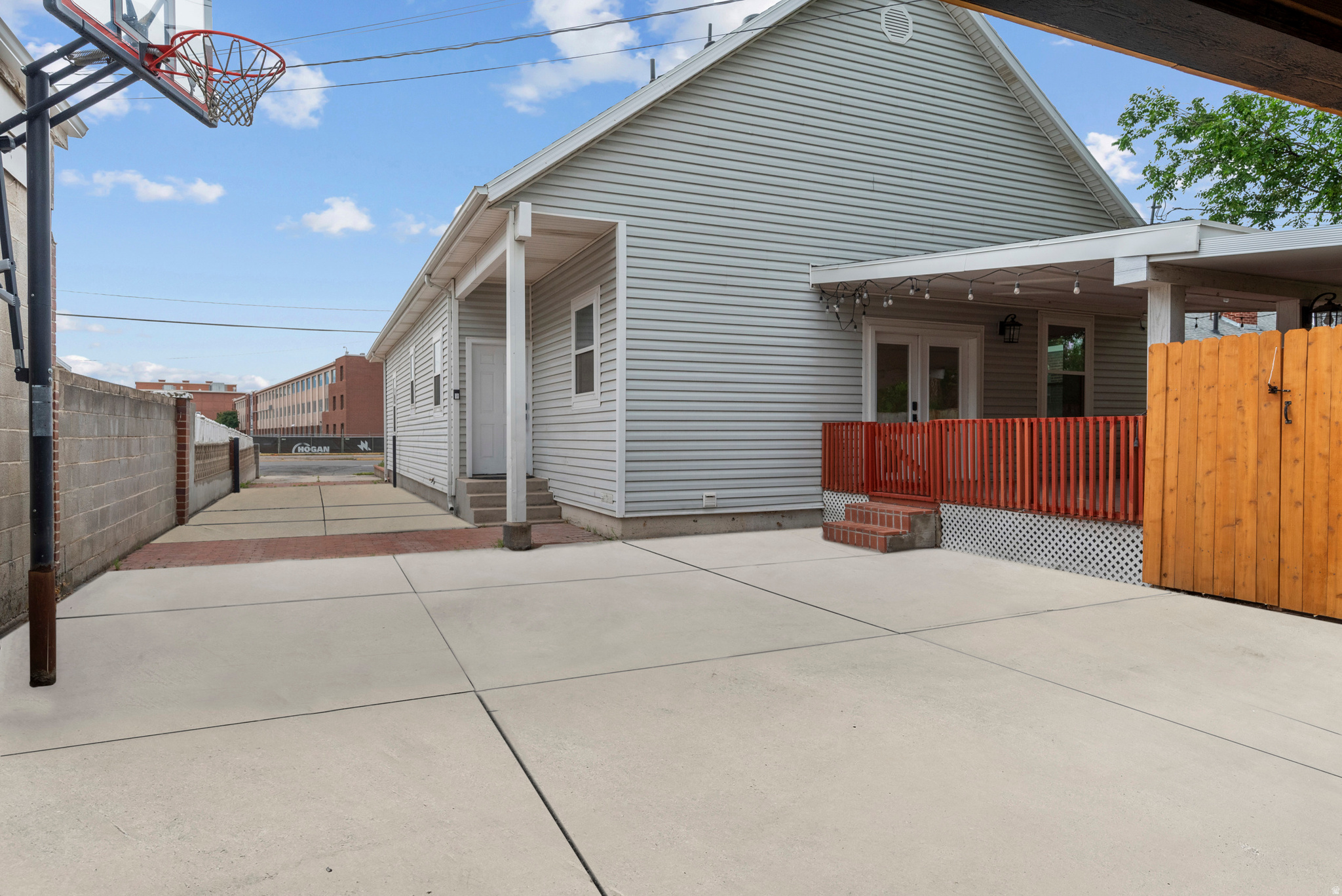 main property photo 46