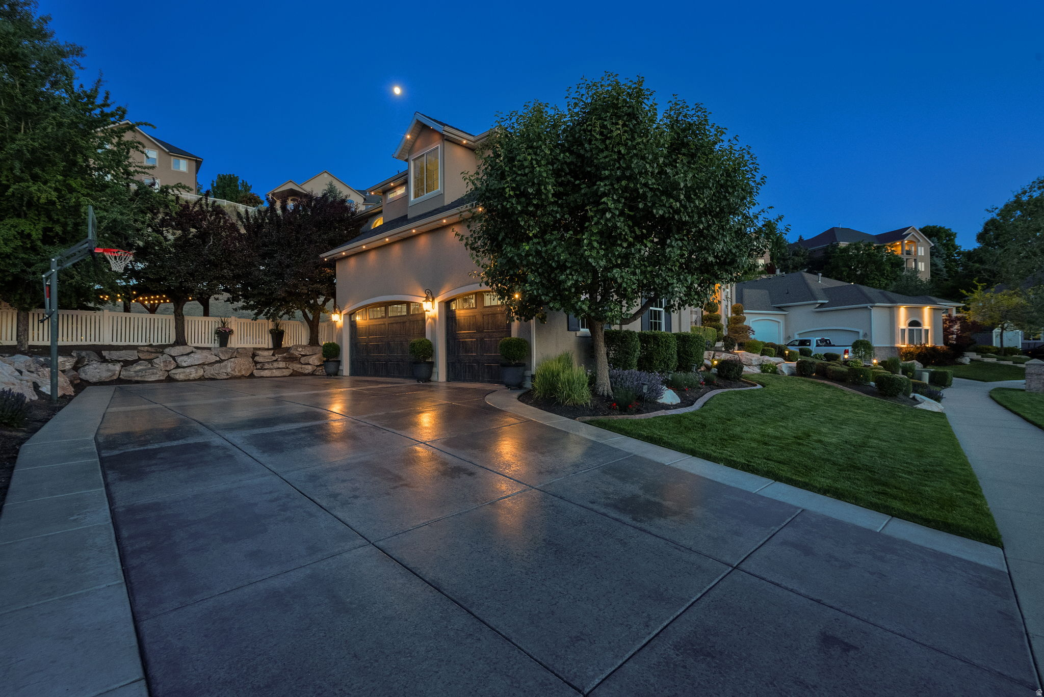 main property photo 74