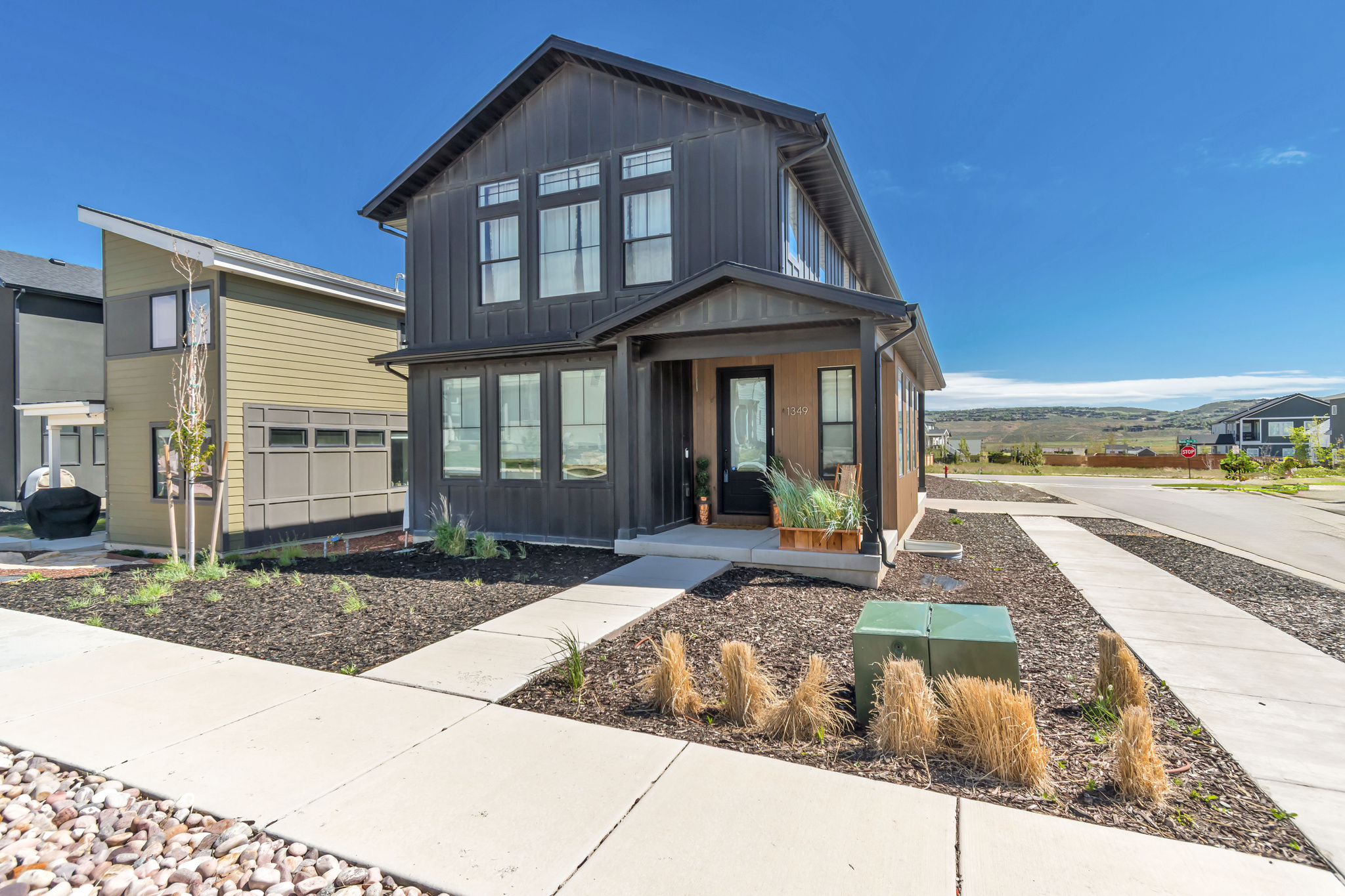 main property photo 33