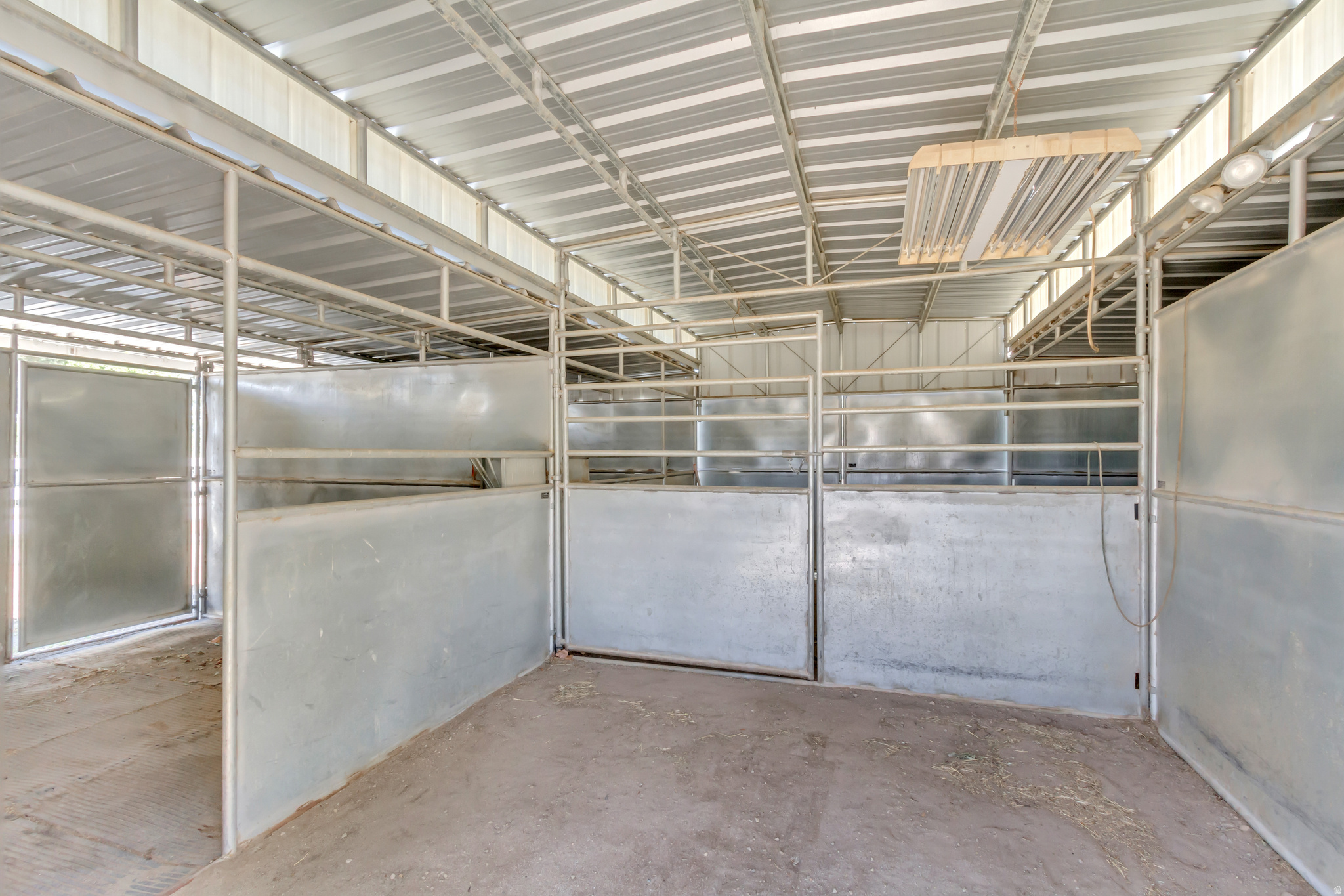 main property photo 51