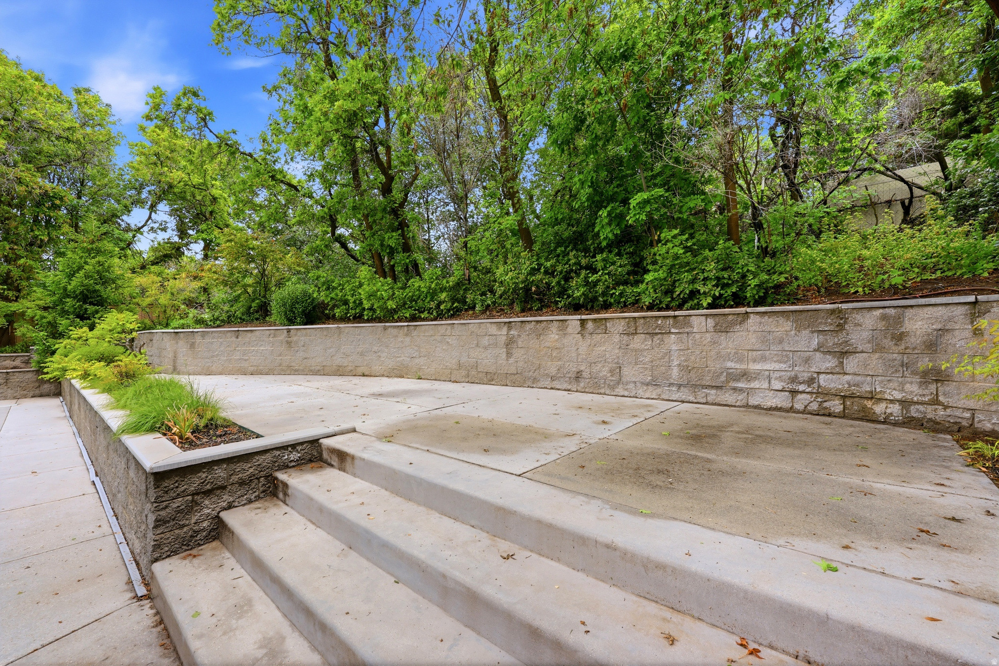 main property photo 63