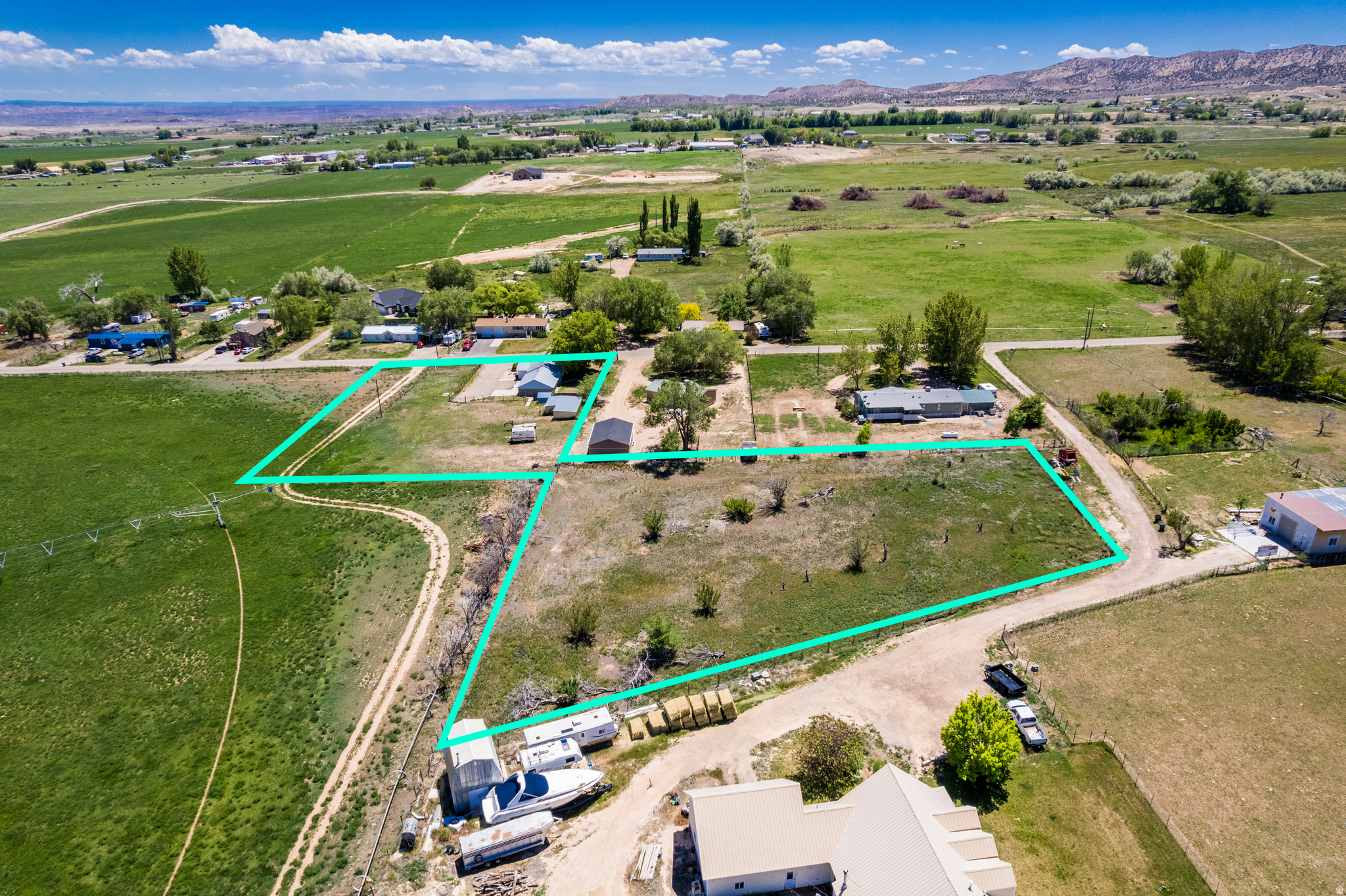 main property photo 28