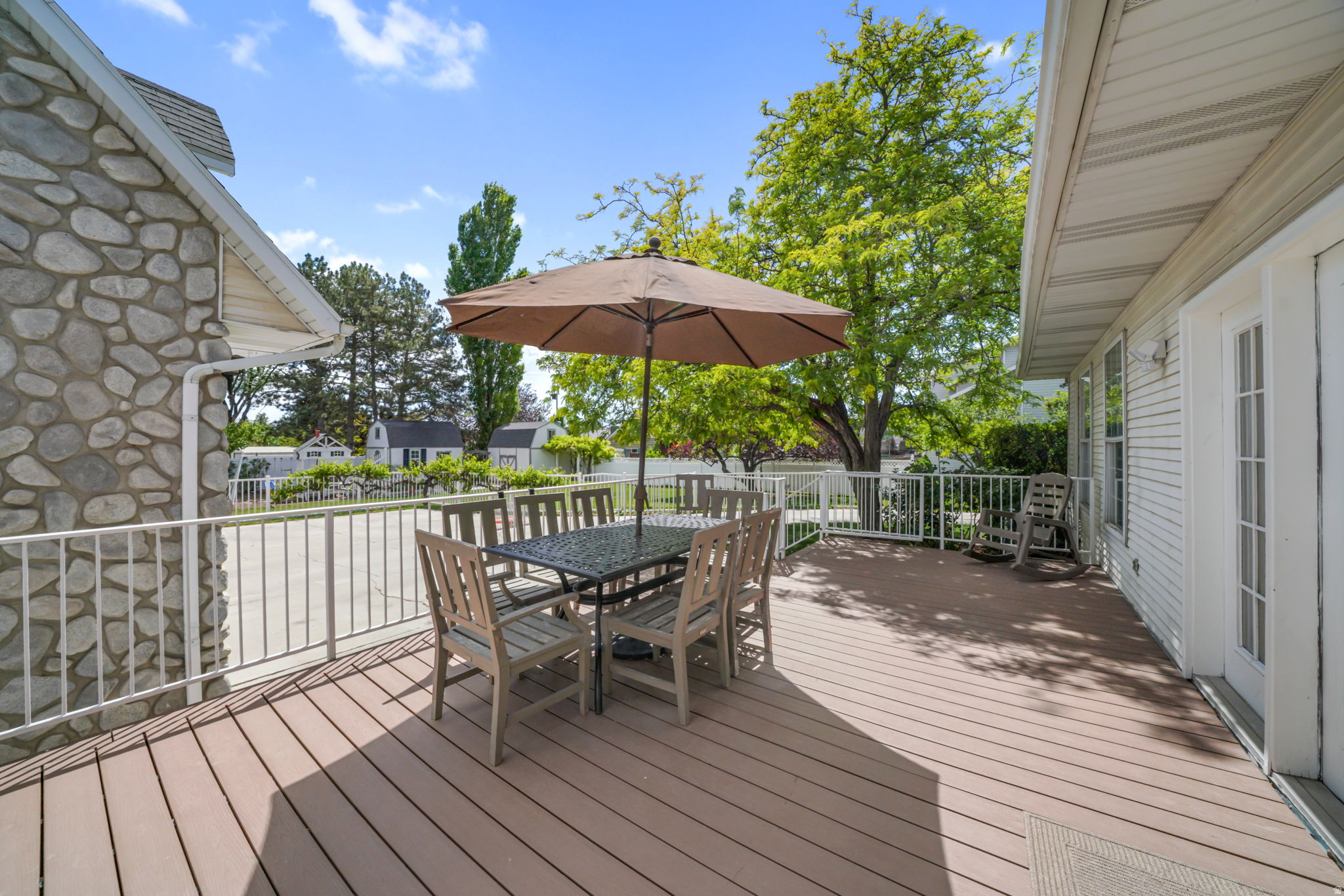 main property photo 70