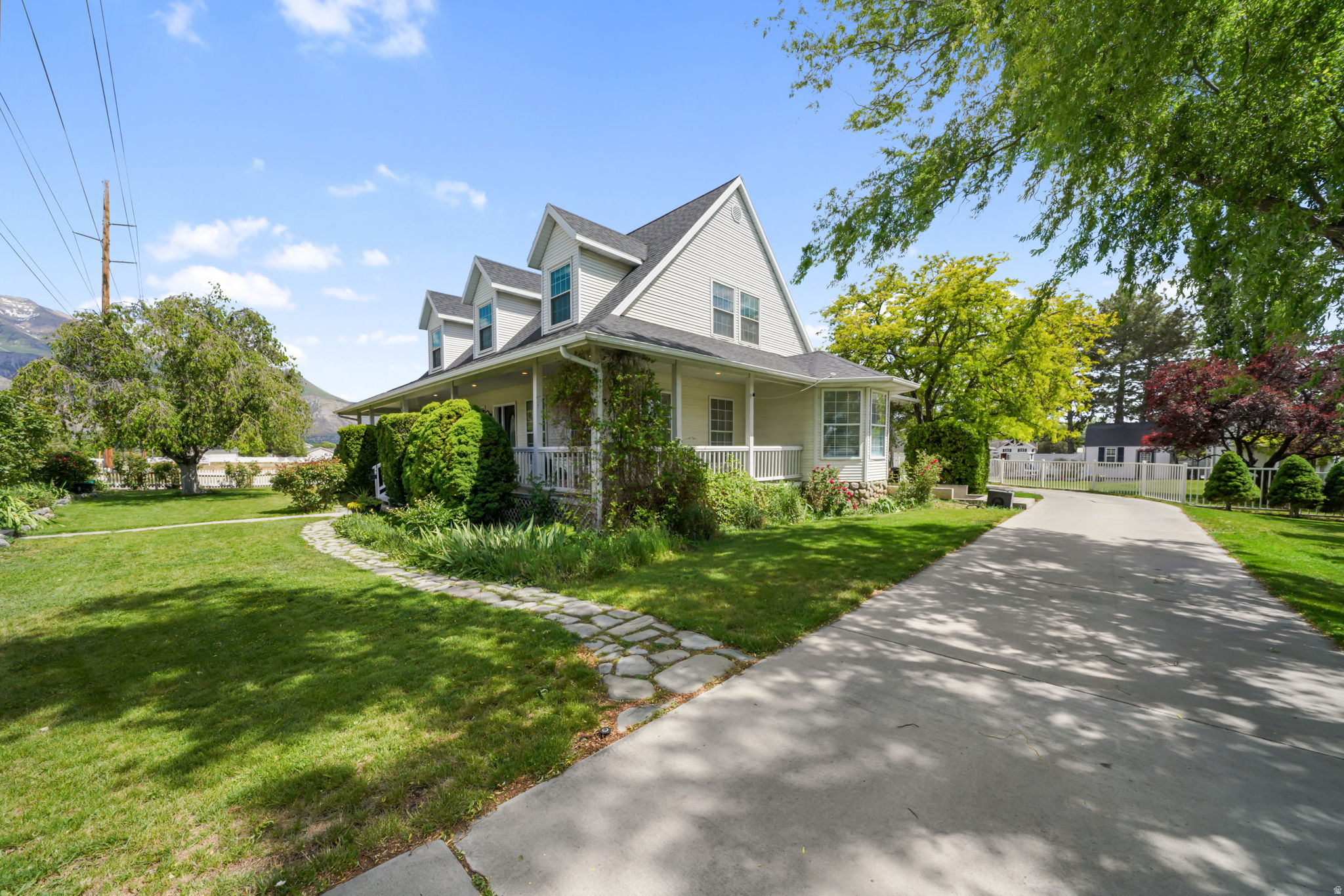 main property photo 74